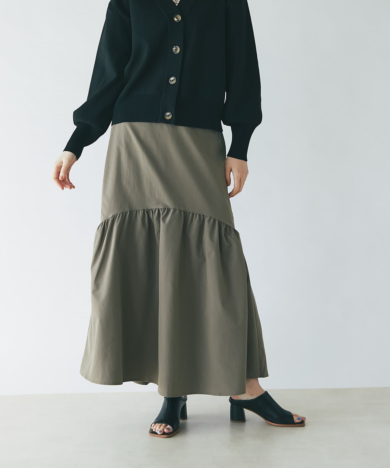 un dix cors(アンディコール) 【LIVEで紹介】マーメイド裾ギャザースカート