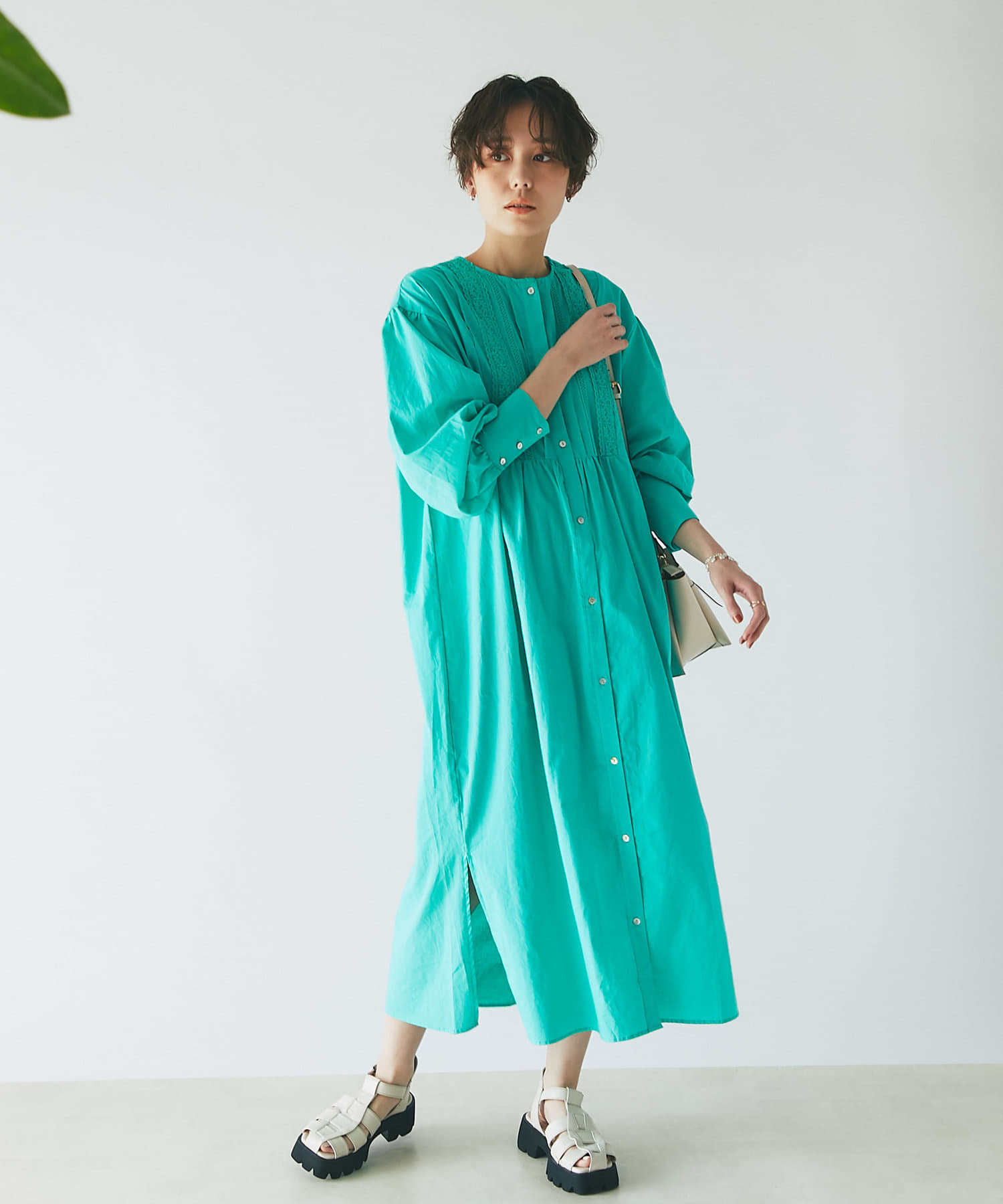 un dix cors(アンディコール) 【アレンジ自在】綿ローンレース使いシャツワンピース