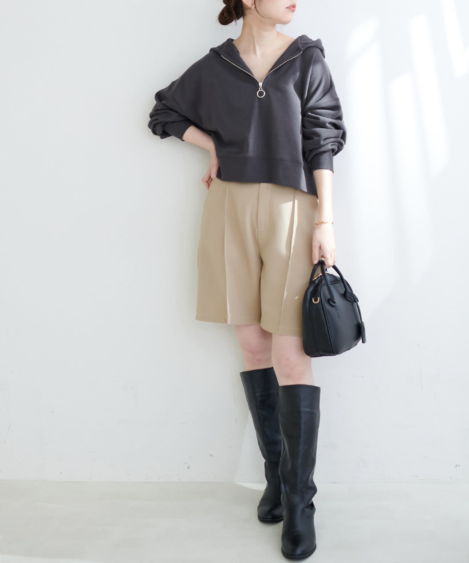 natural couture(ナチュラルクチュール) 【WEB限定】ハーフジップショート丈プルパーカー