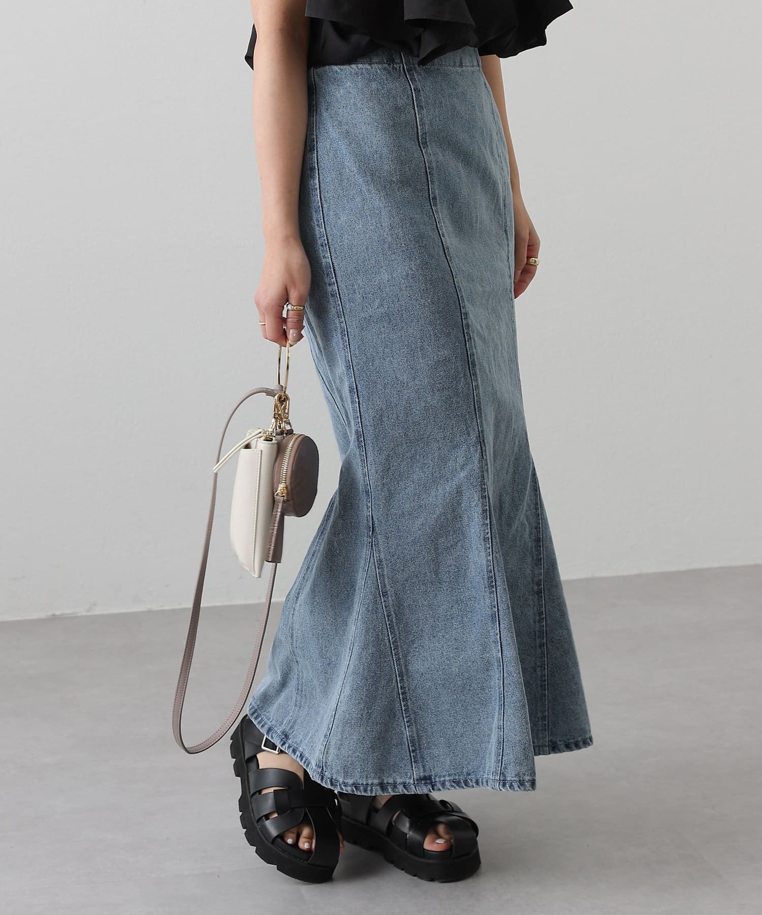 イチオシ予約アイテム!!】裾フリンジデニムマーメイドスカート