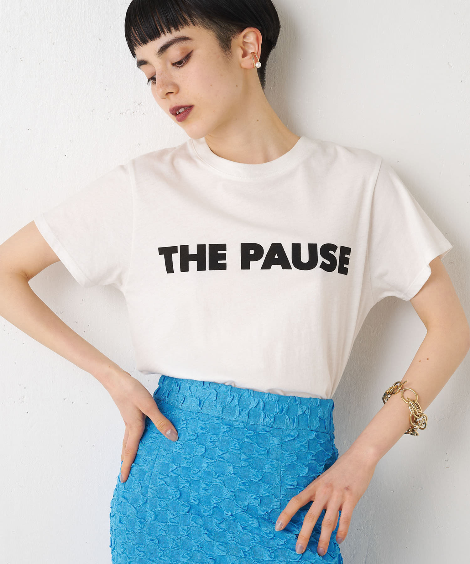 Whim Gazette(ウィム ガゼット) レディース 【THE PAUSE】THE PAUSE Tシャツ オフホワイト