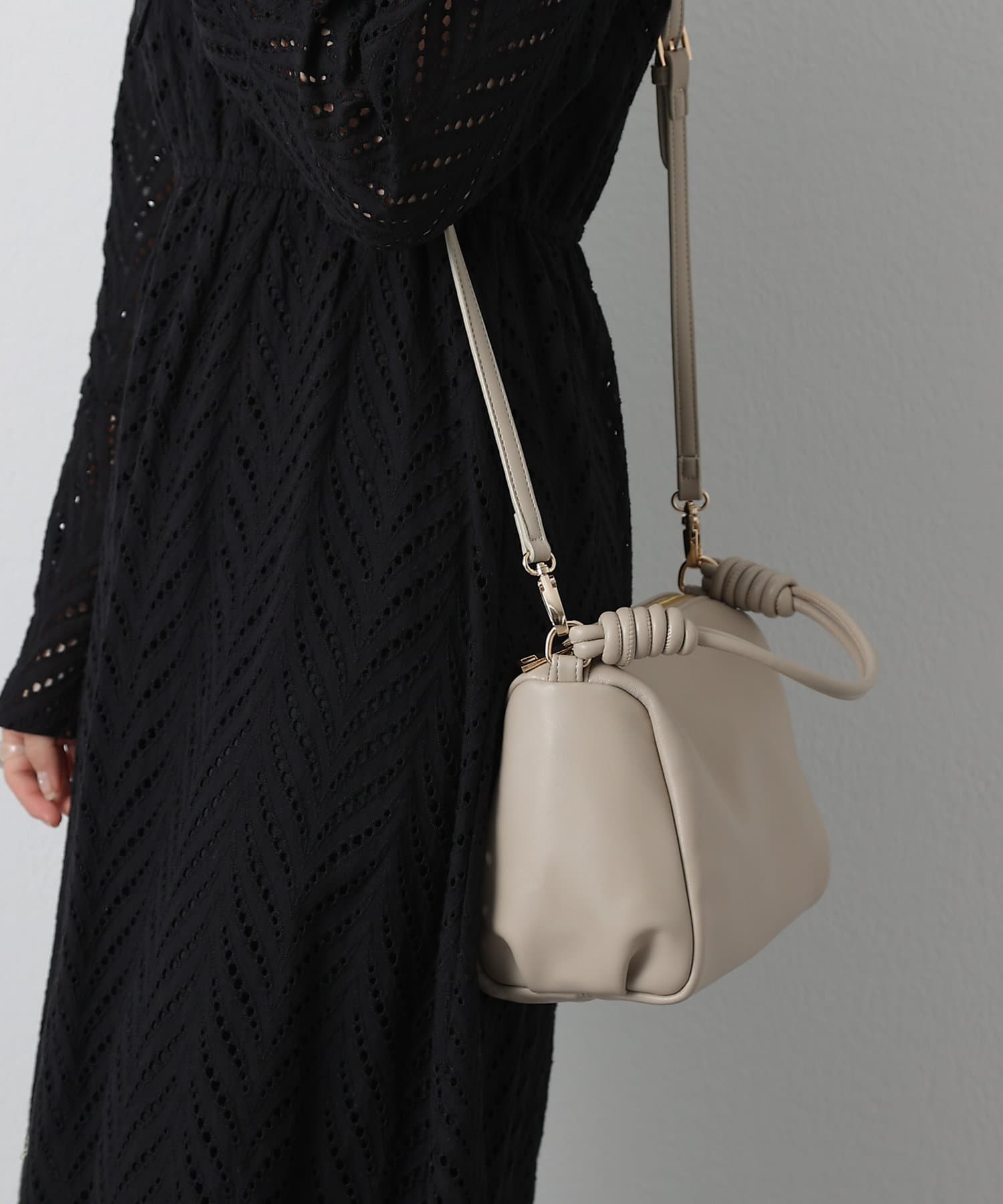 丸ヒモ2wayボストンバッグ ショルダーバッグ Colony 2139 コロニー トゥーワンスリーナイン レディース Pal Closet パルクローゼット パルグループ公式ファッション通販サイト