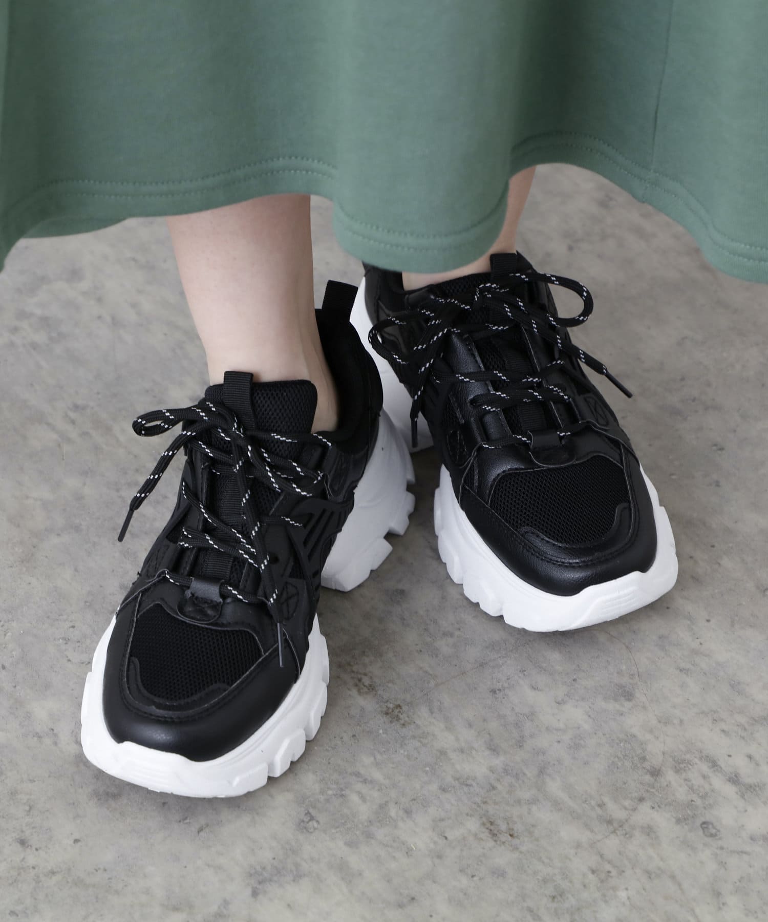 NICE CLAUP / OLIVE des OLIVE OUTLET(ナイスクラップ  / オリーブ デ オリーブ アウトレット) ダッドスニーカー