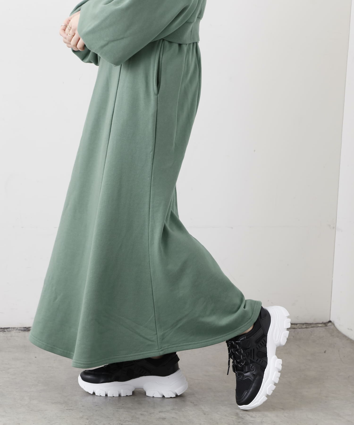 NICE CLAUP / OLIVE des OLIVE OUTLET(ナイスクラップ  / オリーブ デ オリーブ アウトレット) ダッドスニーカー