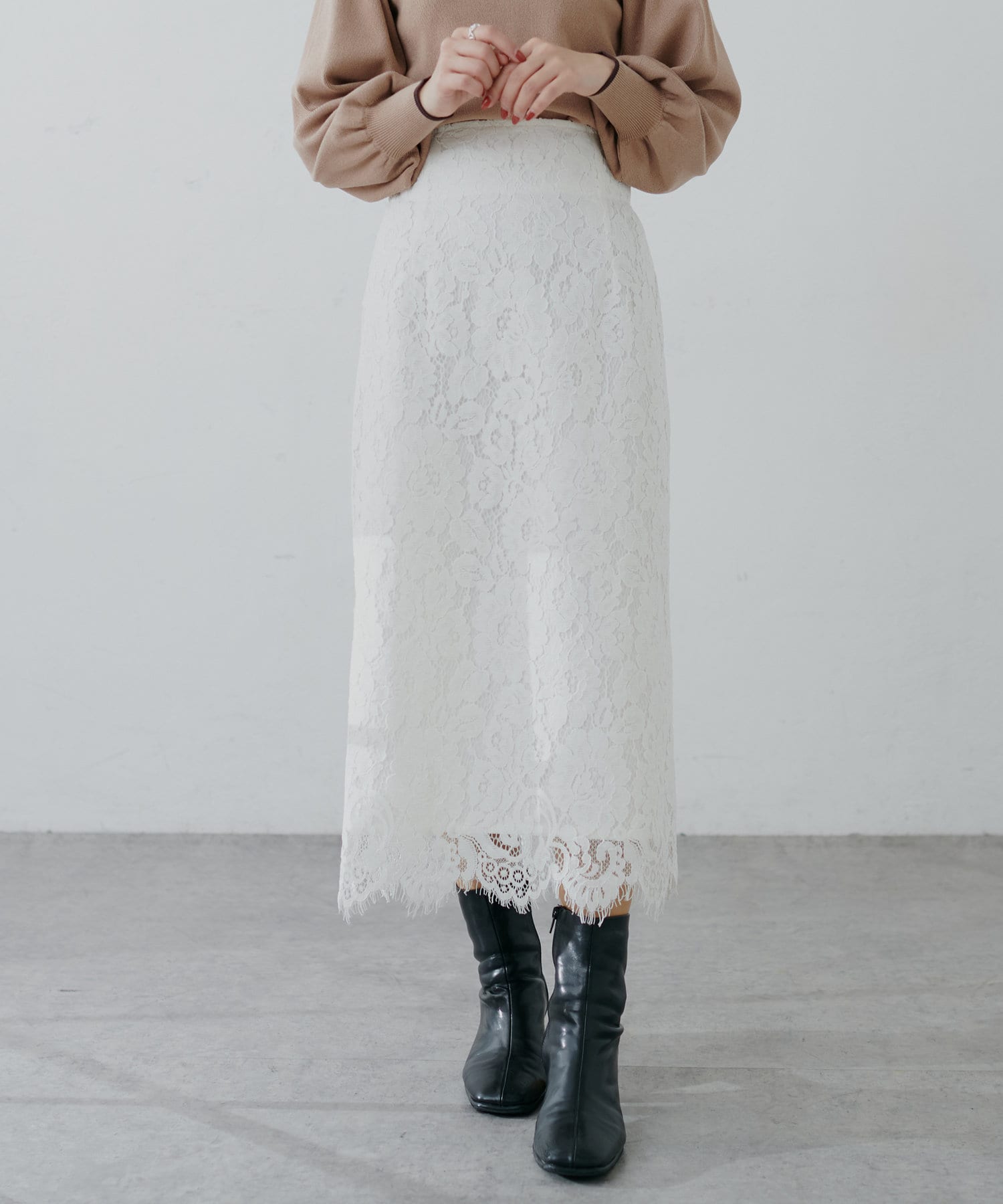 裾スカラップフラワーレースタイトスカート Sサイズ | natural couture 