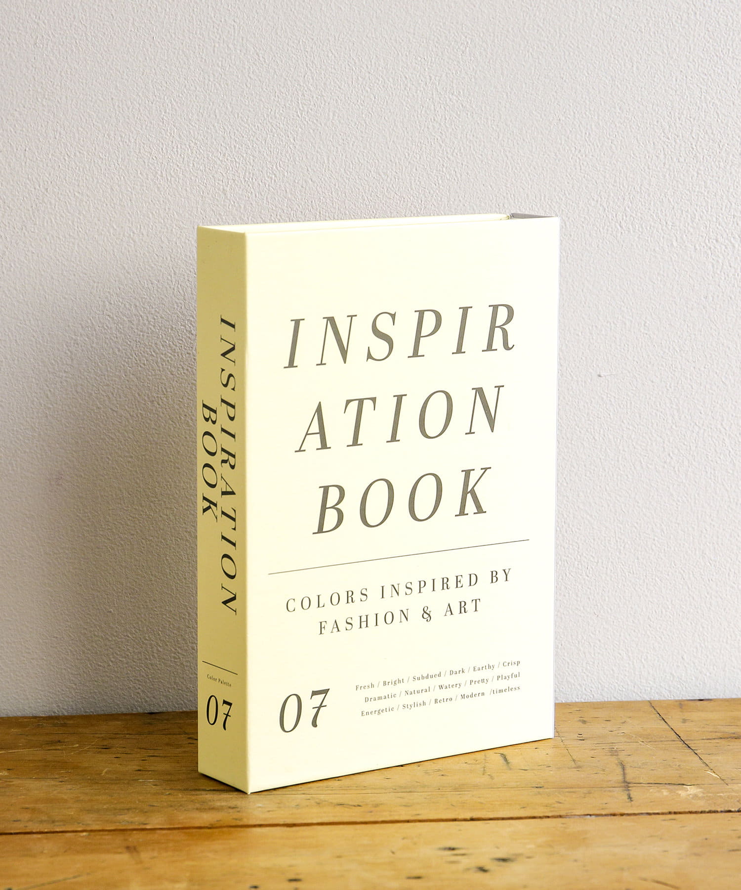 Book型小物入れ 3coins スリーコインズ ライフスタイル Pal Closet パルクローゼット パルグループ公式ファッション通販サイト