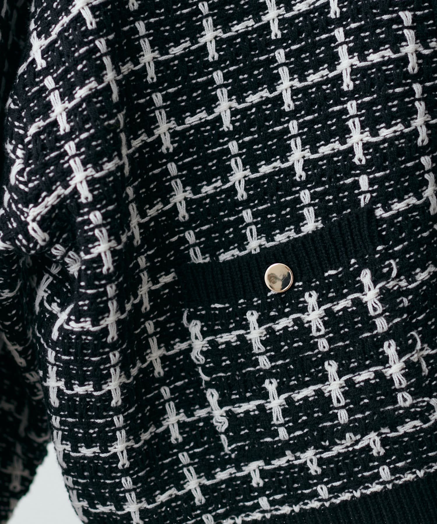 natural couture(ナチュラルクチュール) 華やかな柄が目を惹く！ツイードショートカーディガン