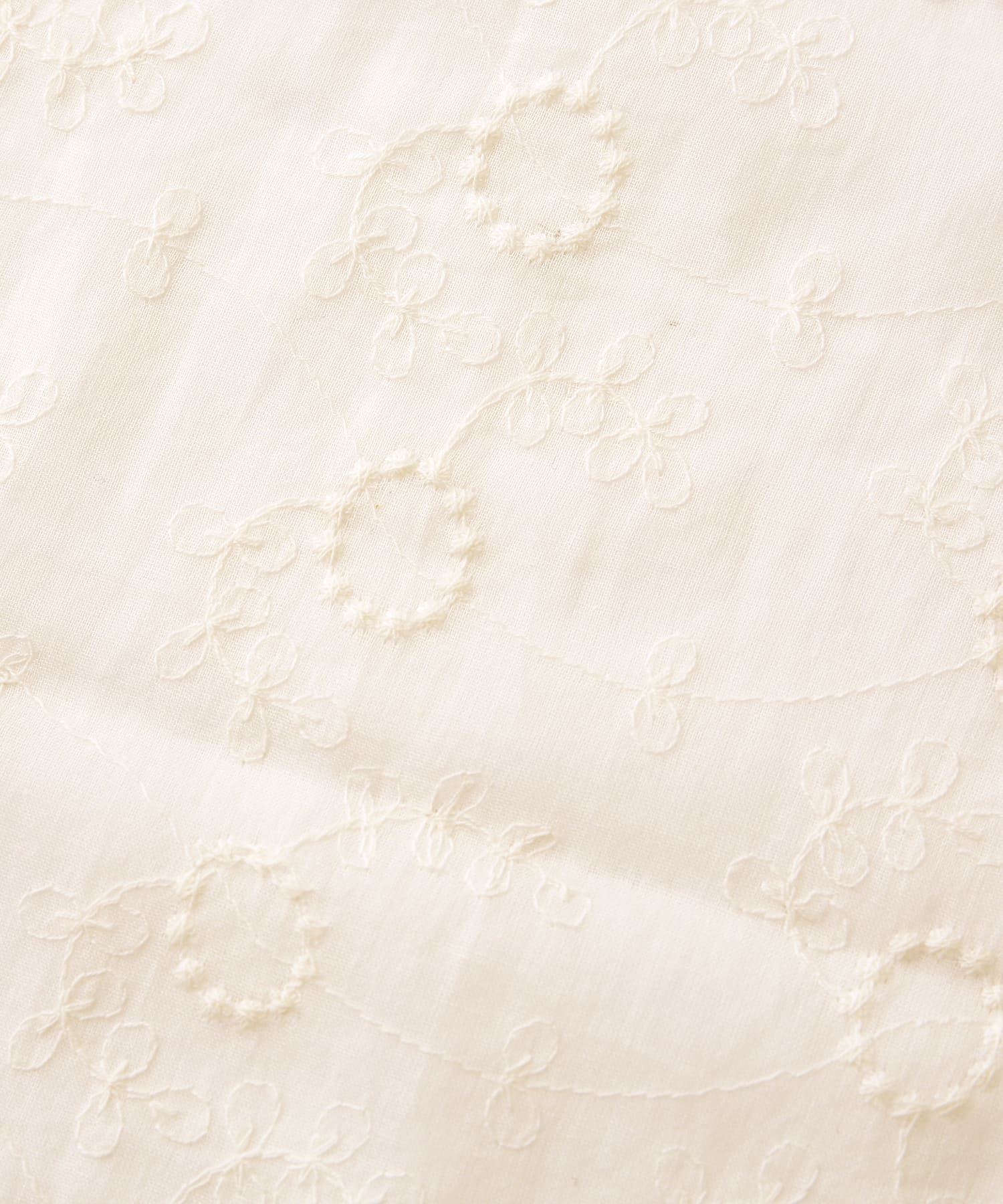 3COINS(スリーコインズ) 切り替え刺繍セパレートカーテン：43×150cm
