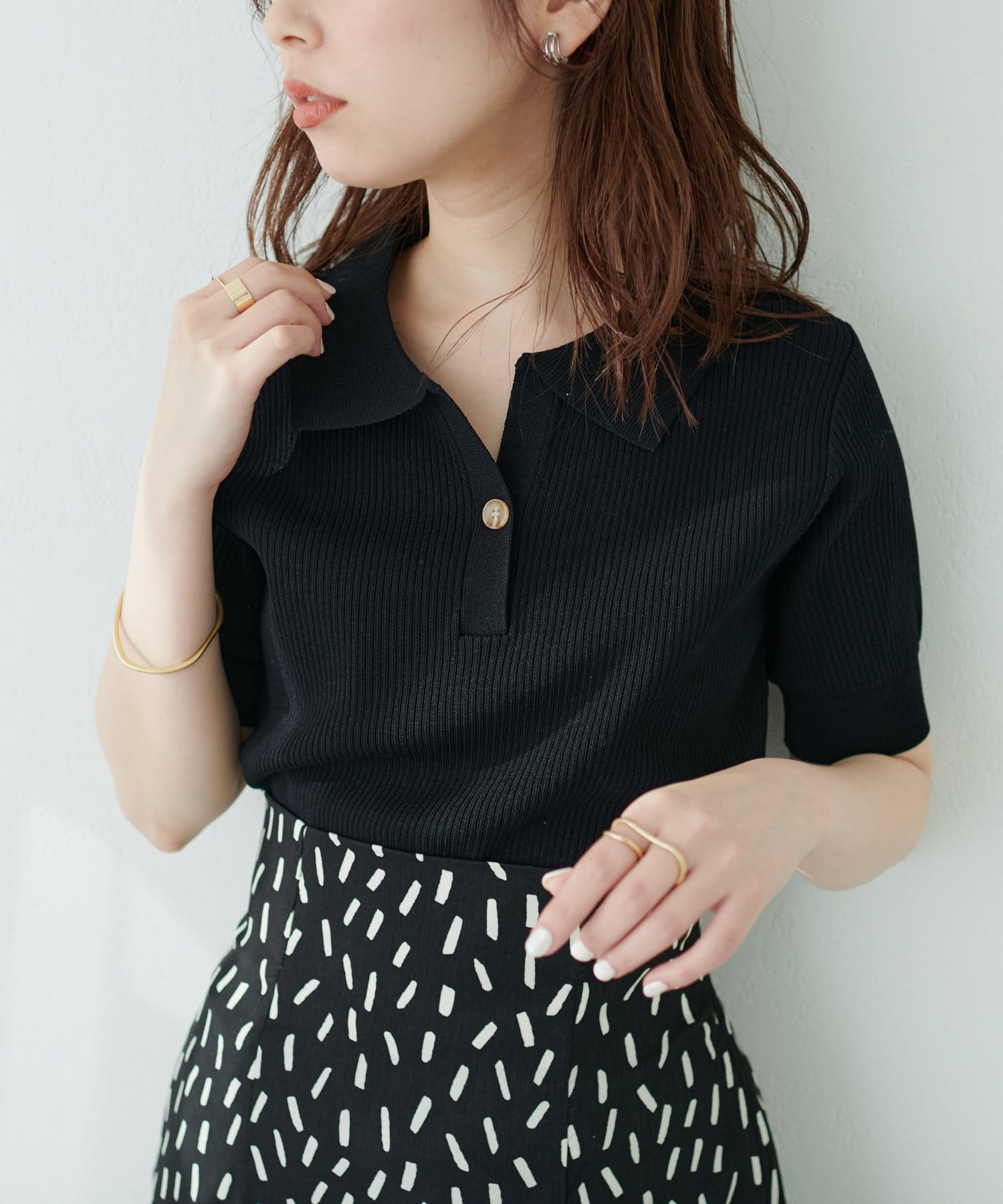 natural couture(ナチュラルクチュール) 取り入れるだけでトレンド感が出る　バイカラーリブニットポロ