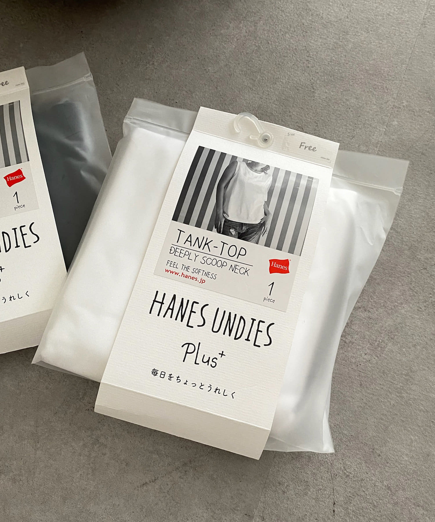 DOUDOU(ドゥドゥ) 【Hanes/ヘインズ】DEEPLY SCOOP NECK TNAK TOP