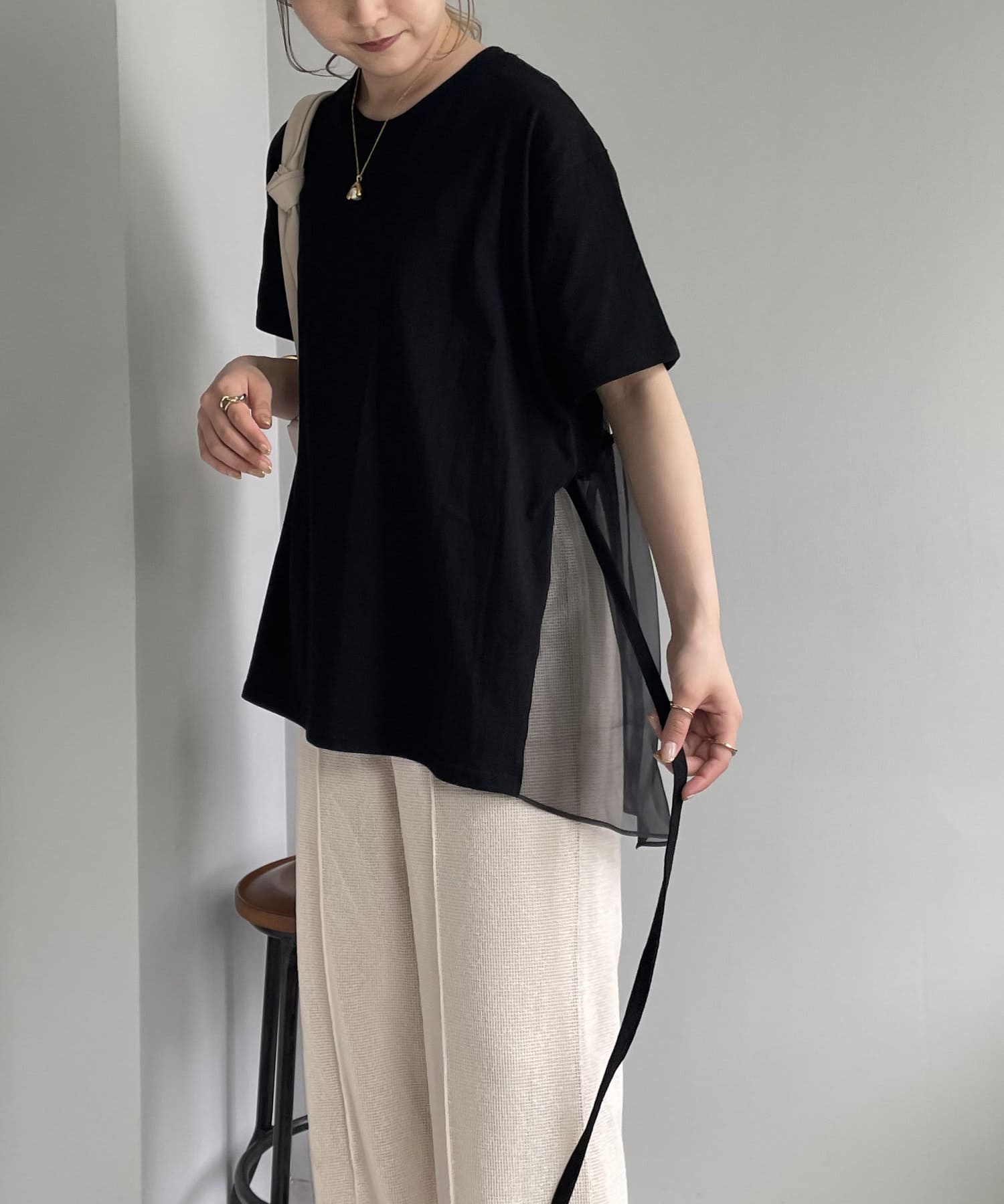 異素材パネルtシャツ Capricieux Le Mage カプリシュレマージュ レディース Pal Closet パルクローゼット パルグループ公式ファッション通販サイト