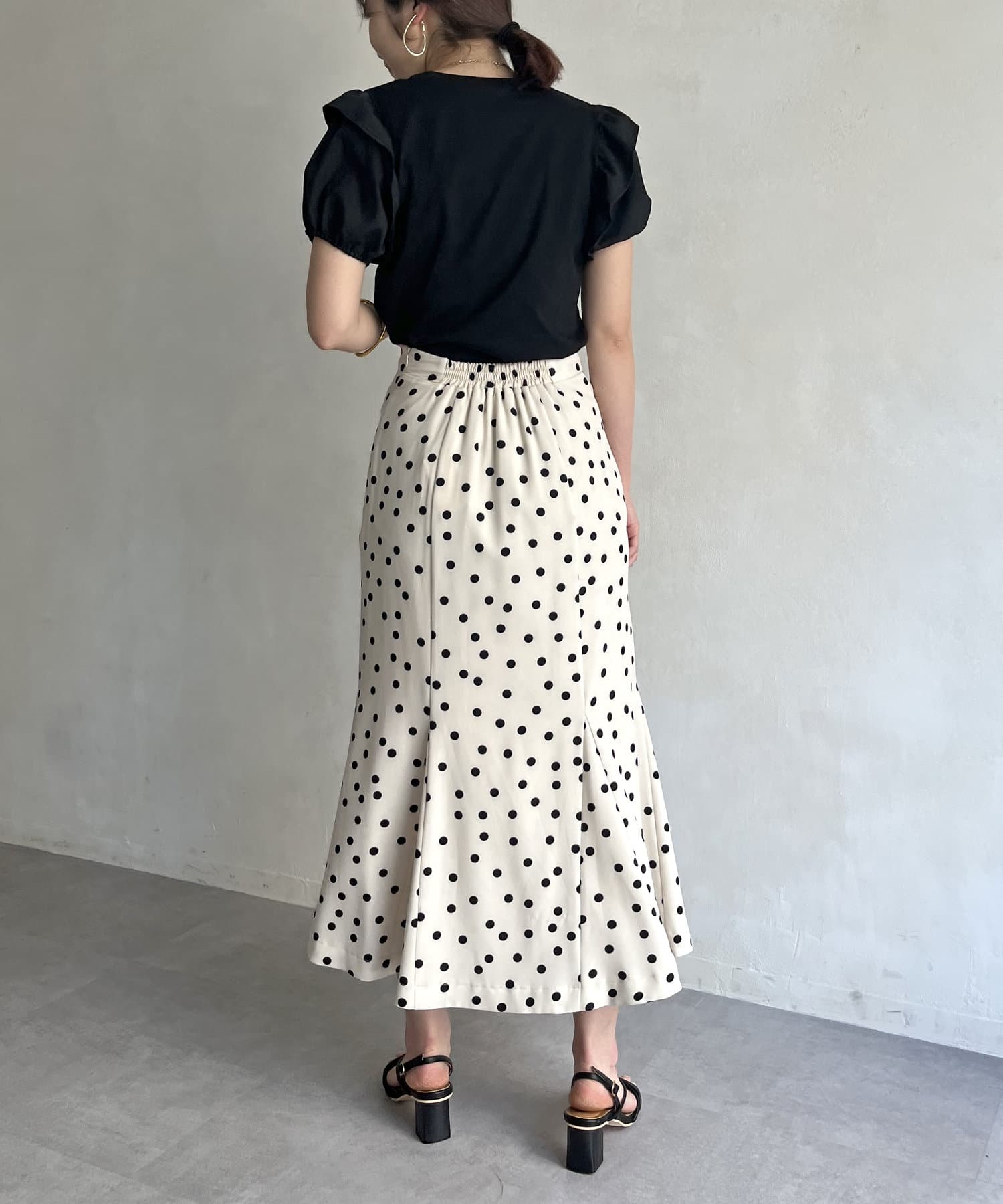 prose verse(プロズヴェール) フリルパフスリーブTシャツ