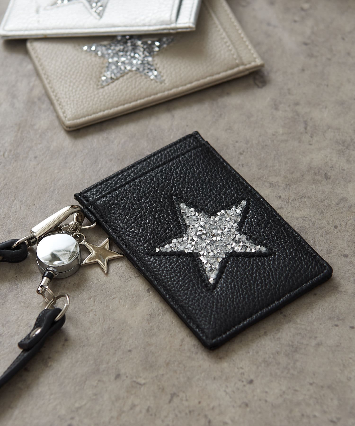 再入荷 華やかにキラキラ輝く スターパスケース Pal Collection パルコレクション レディース Pal Closet パルクローゼット パルグループ公式ファッション通販サイト