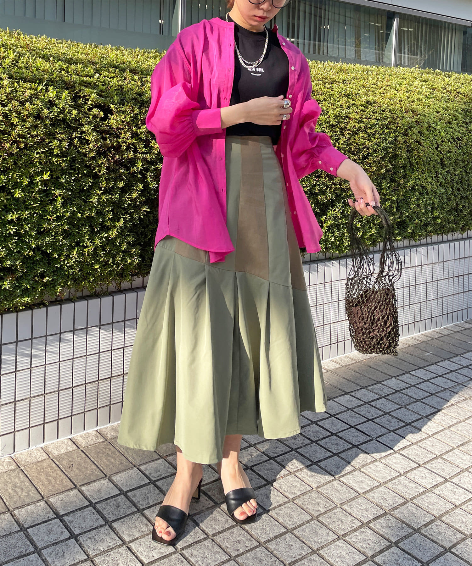 異素材配色タックプリーツスカート | Thevon(ゼヴォン)レディース 異素材配色タックプリーツスカート | Thevon(ゼヴォン)レディース