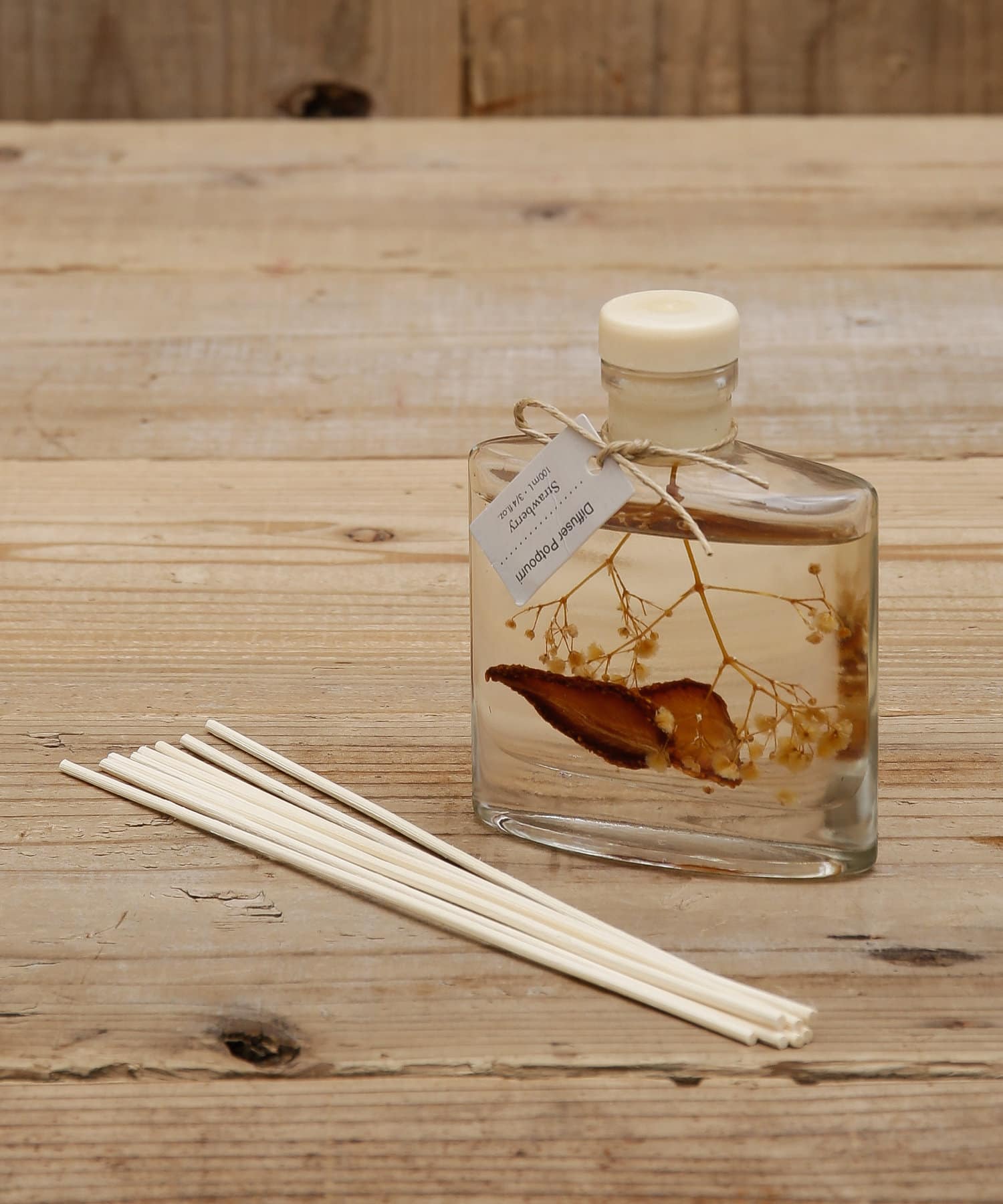 フルーツディフューザー(strawberry) | salut!(サリュ)ライフスタイル