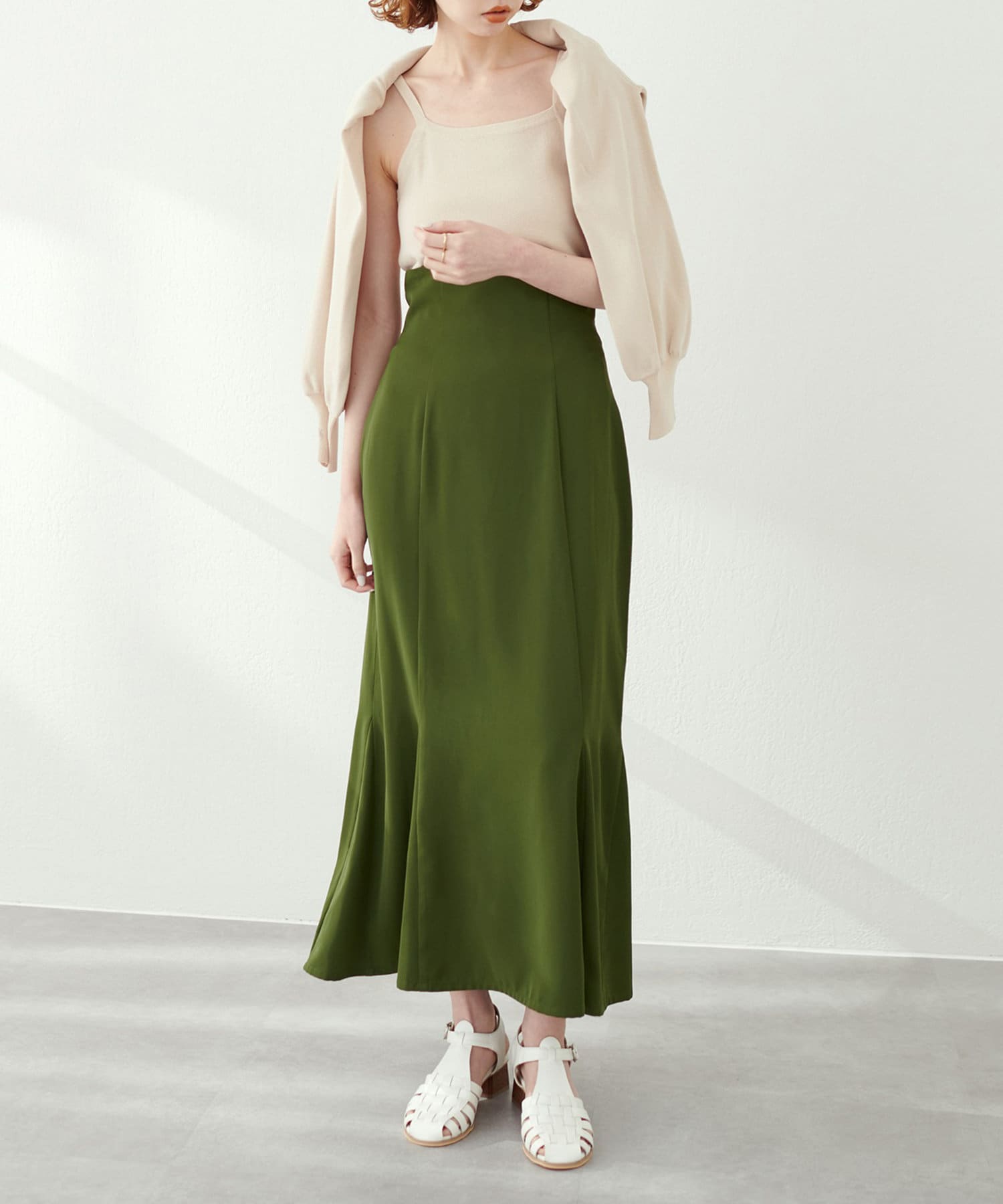 NICE CLAUP / OLIVE des OLIVE OUTLET(ナイスクラップ  / オリーブ デ オリーブ アウトレット) ハイウエスト落ち感マーメイドスカート