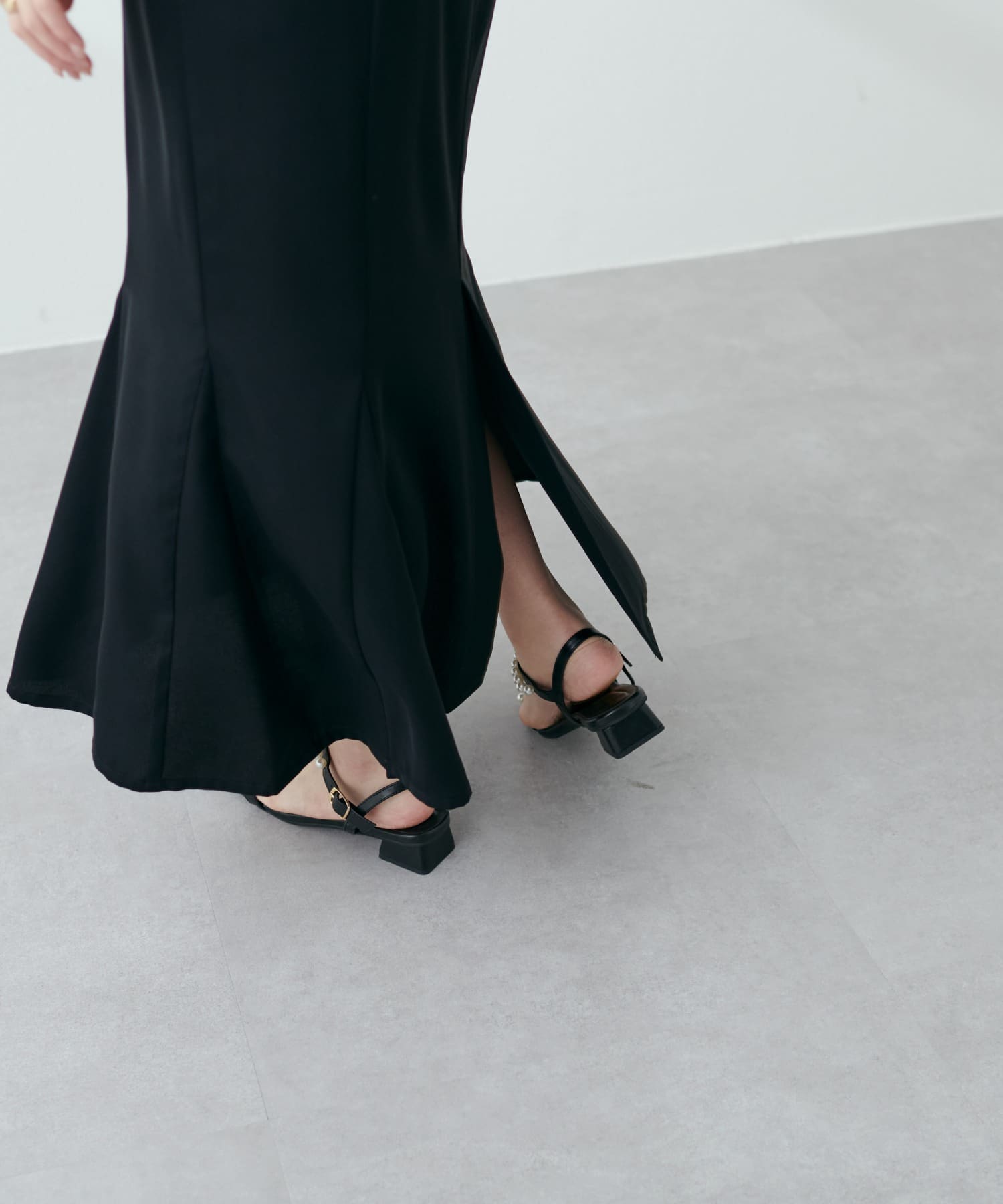 NICE CLAUP / OLIVE des OLIVE OUTLET(ナイスクラップ  / オリーブ デ オリーブ アウトレット) ハイウエスト落ち感マーメイドスカート