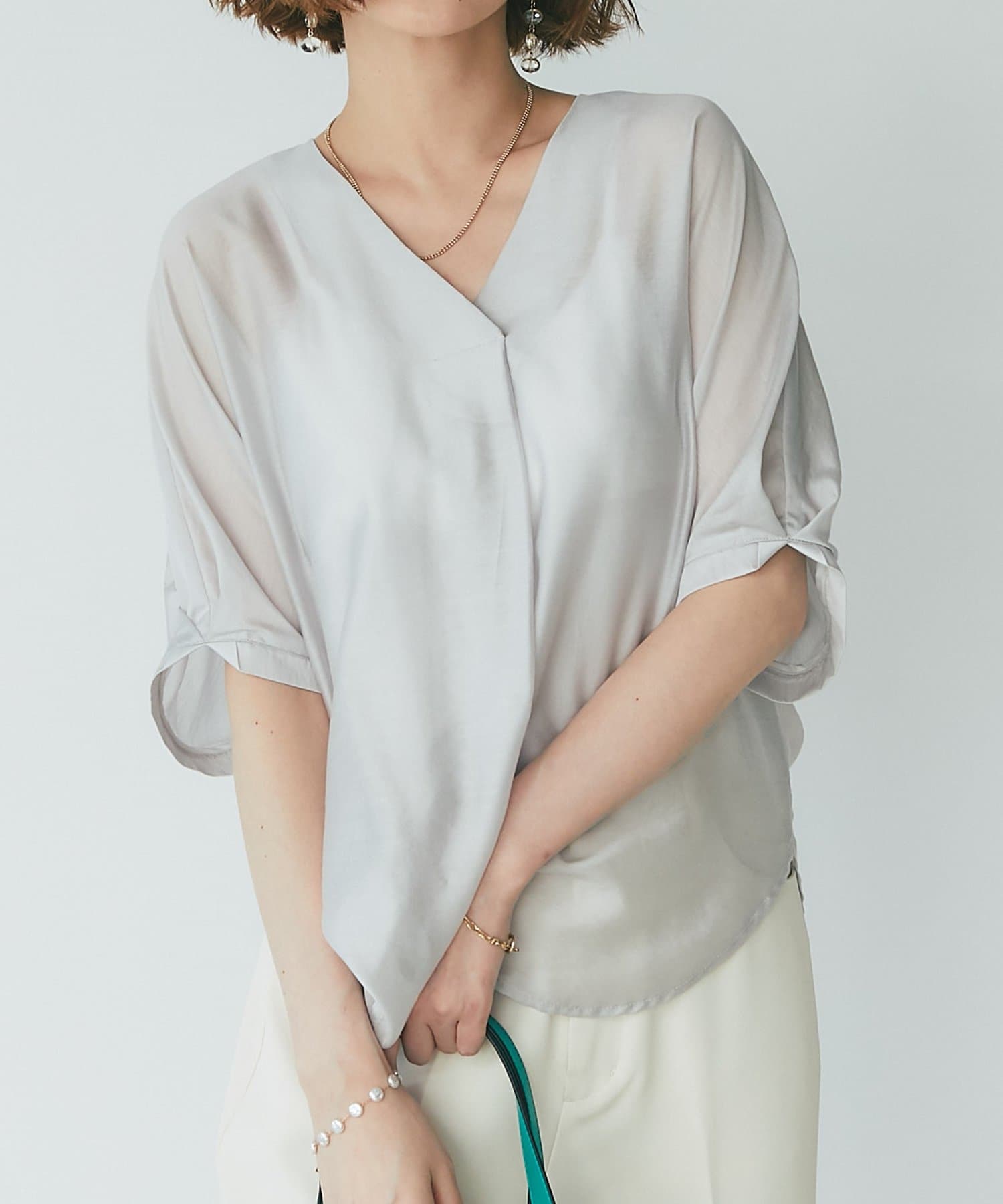 un dix cors(アンディコール) 【上品な光沢でキレイ見え】テンセルカールマイヤーVネックブラウス