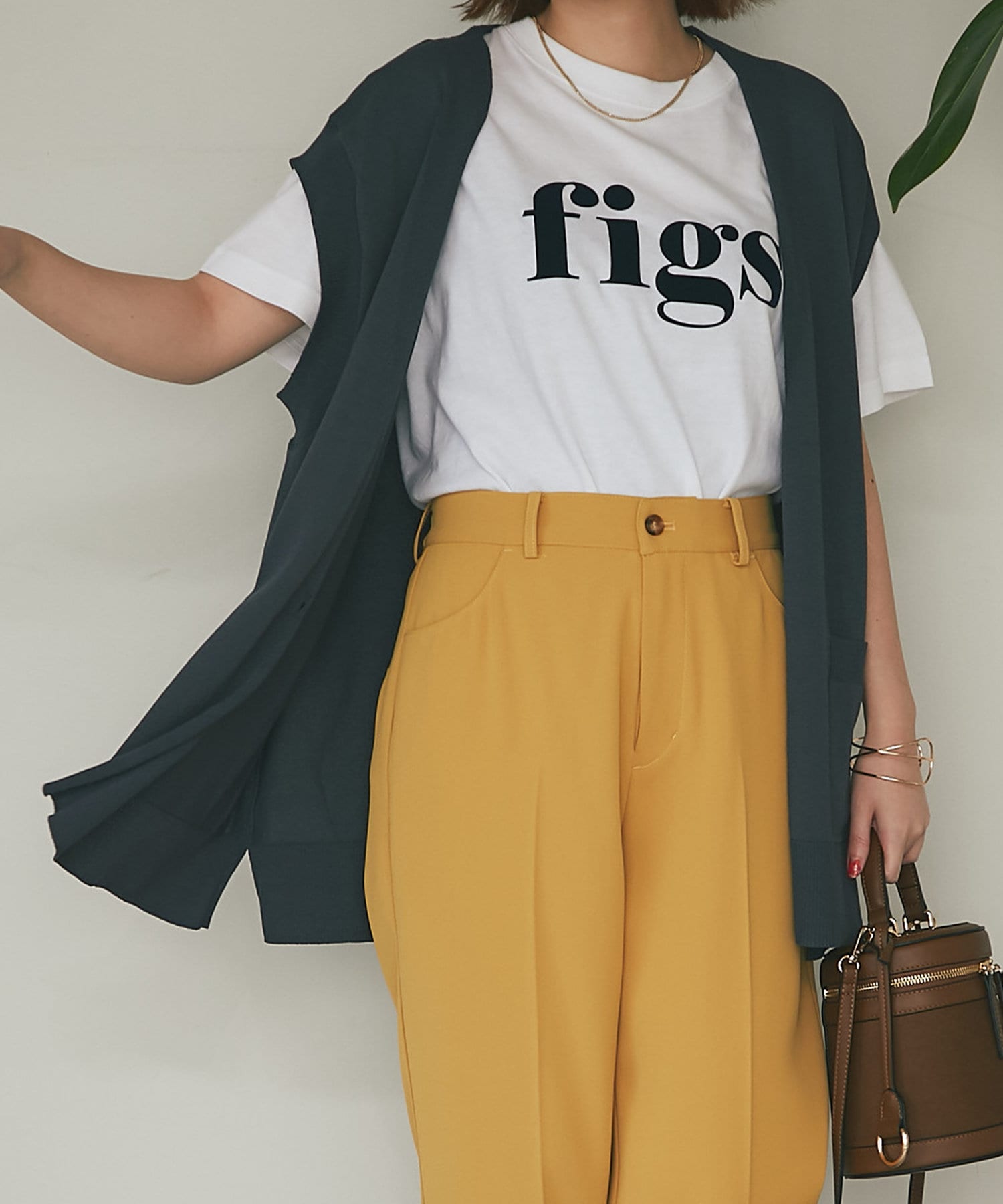 un dix cors(アンディコール) 【レイヤードで上級者】深Vネックニットベスト