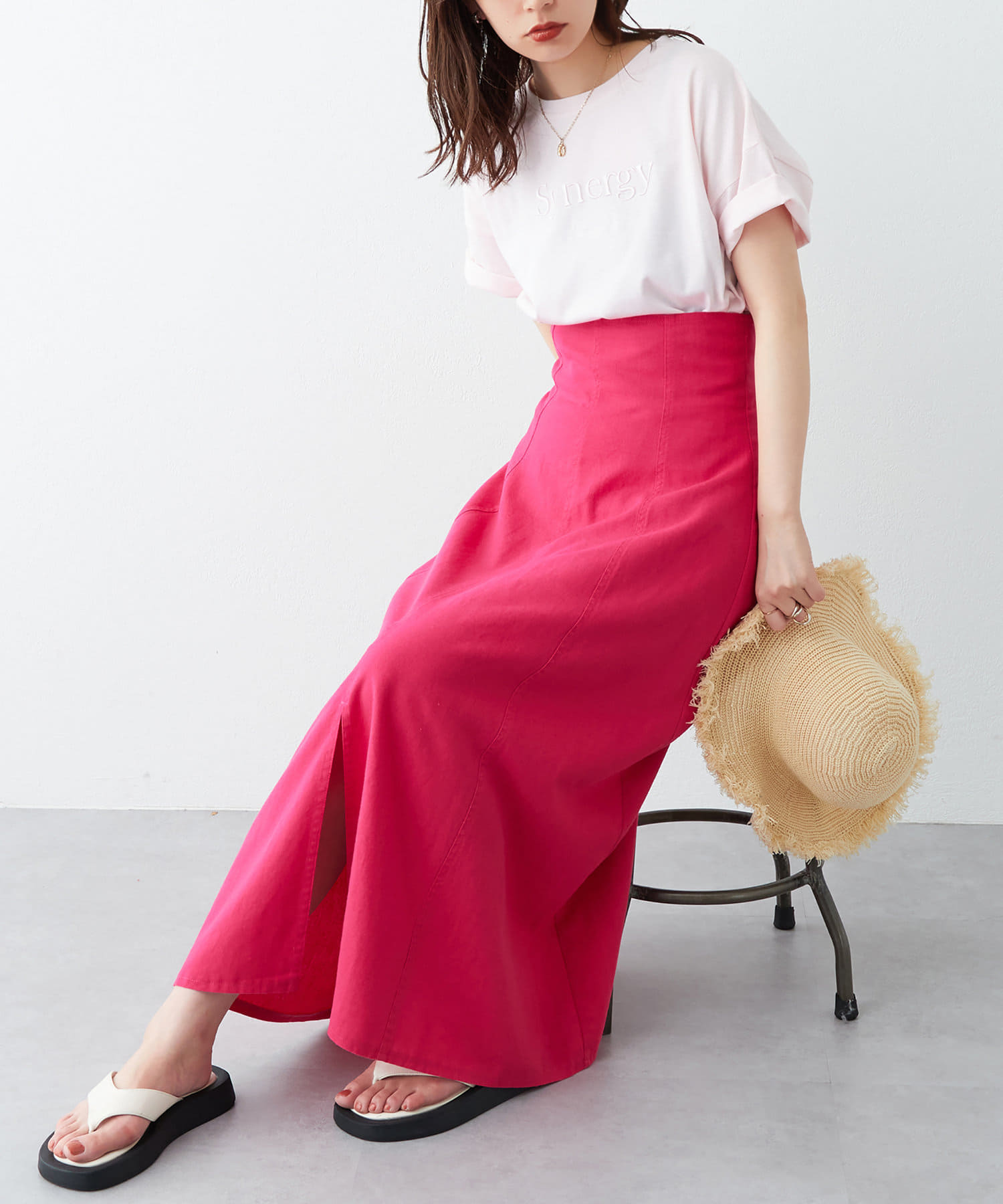 natural couture(ナチュラルクチュール) 1着は持っていたい旬アイテム ちょいゆる刺繍ロゴＴ