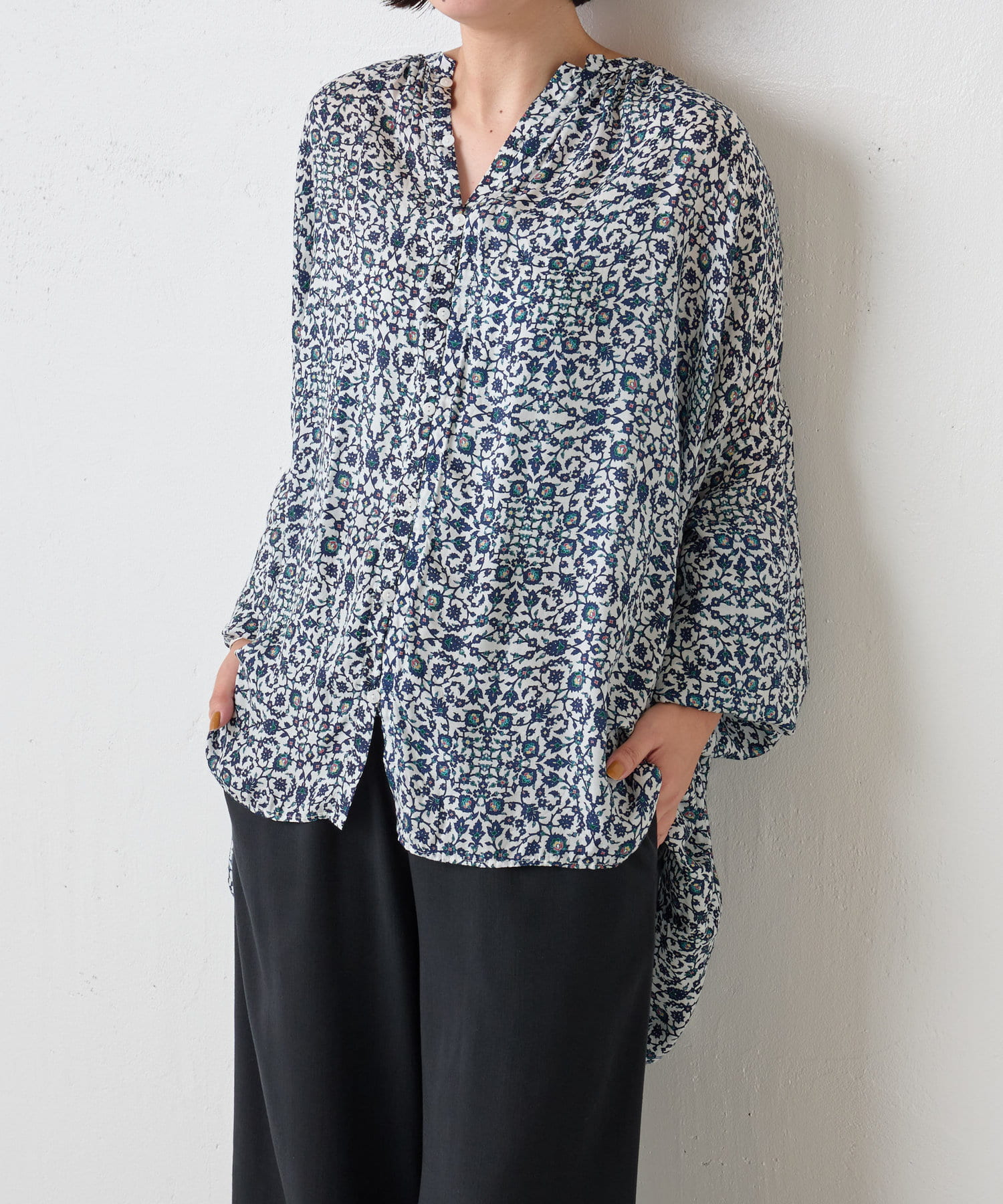 タグ付 BEARDSLEY ぽこぽこステッチ プルオーバー グレー BEARDSLEY】 ぽこぽこステッチプルオーバー