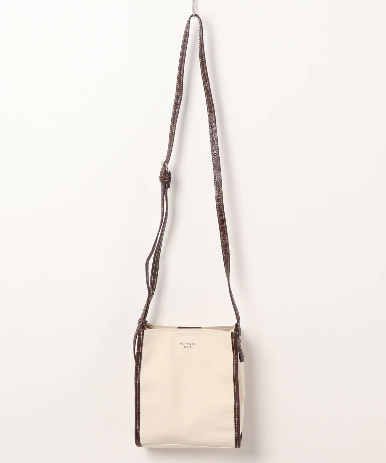 natural couture(ナチュラルクチュール) シンシアショルダーバッグ