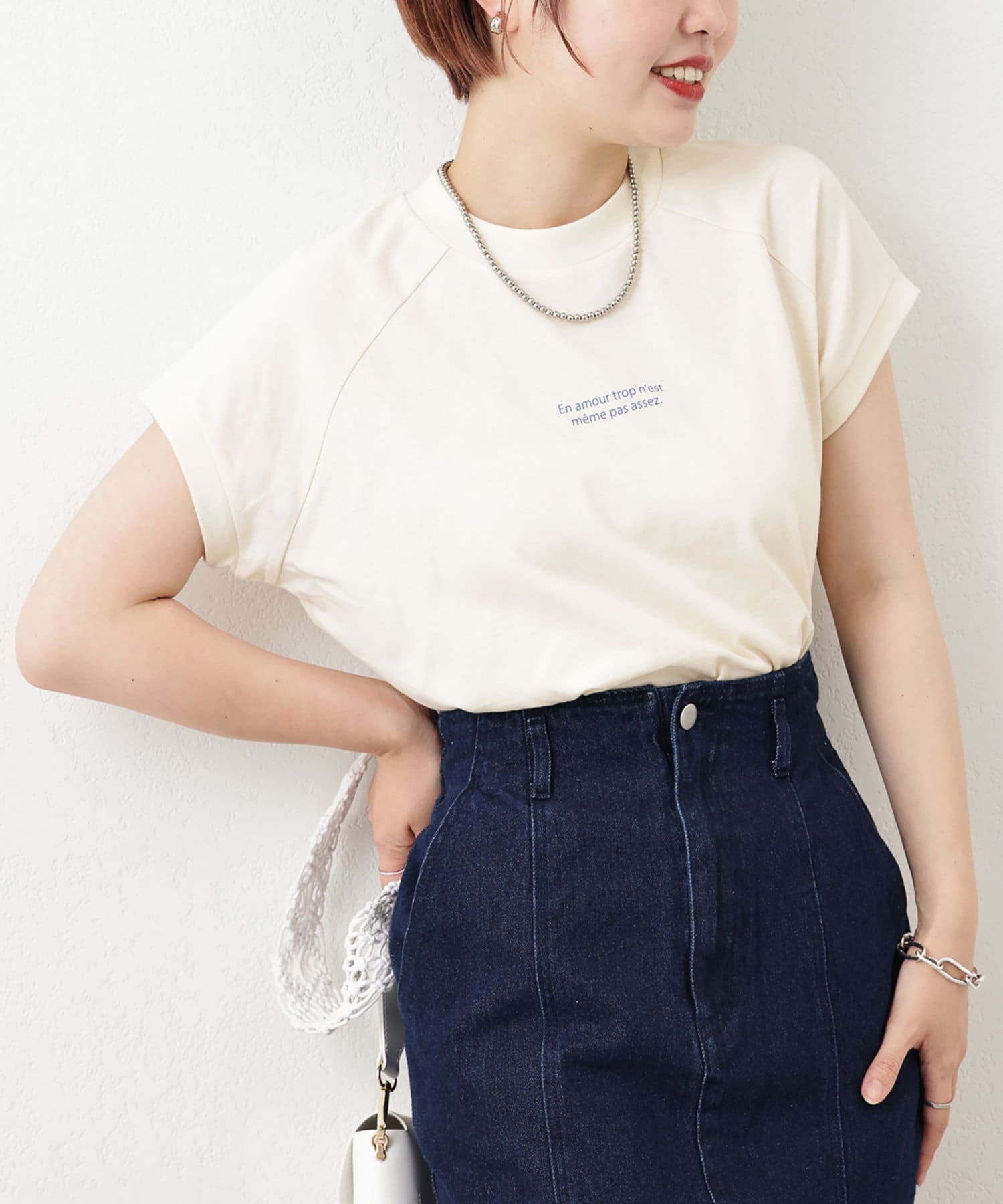 natural couture(ナチュラルクチュール) USAコットンモックネックロゴＴ