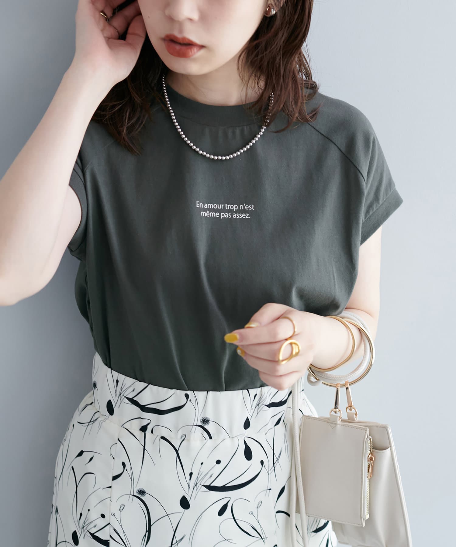 natural couture(ナチュラルクチュール) USAコットンモックネックロゴＴ