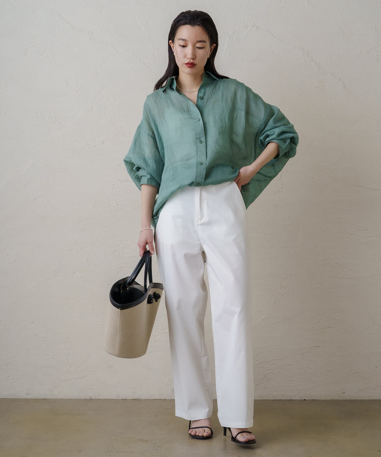 お値下げ中＊ Loungedress コクーンチノパンツ LOUNGEDRESS（ラウンジドレス）の「コクーンチノパンツ