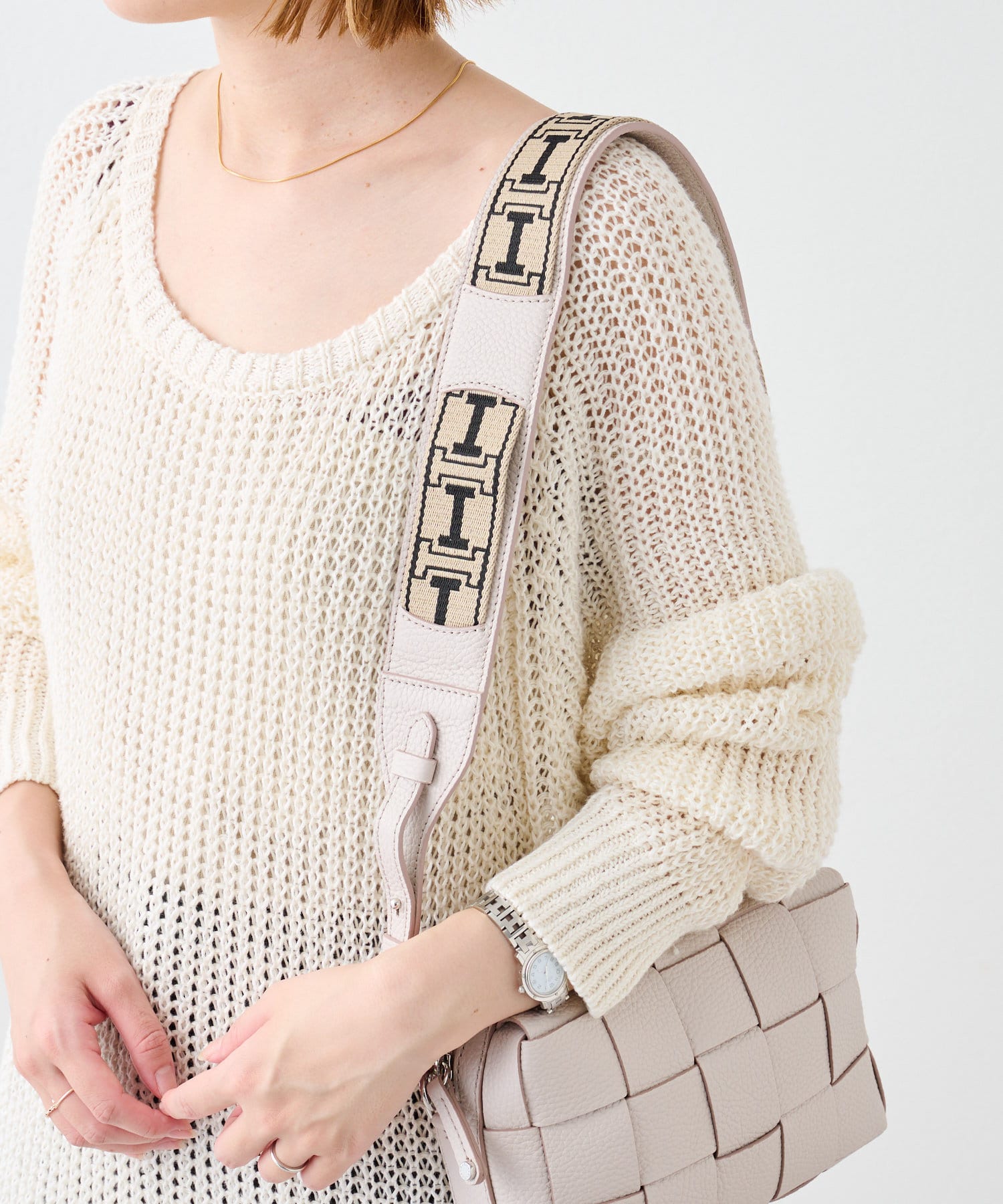 イアクッチ IACUCCI アルマ LINO/CERVO キャメル