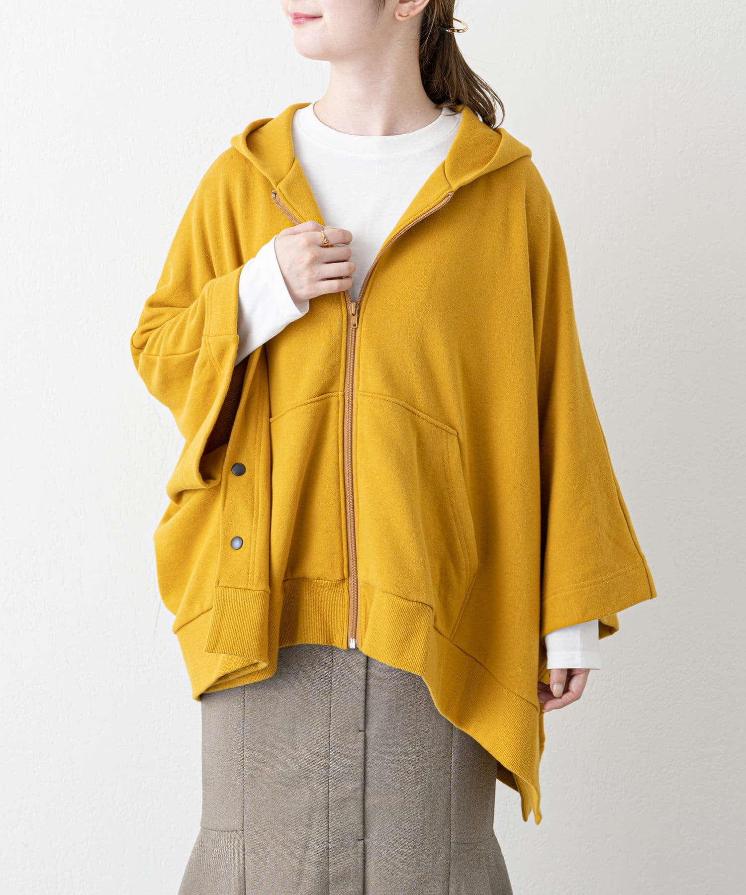 日常にrussetを】〝スウェットポンチョ〟入荷しました。 - russet 