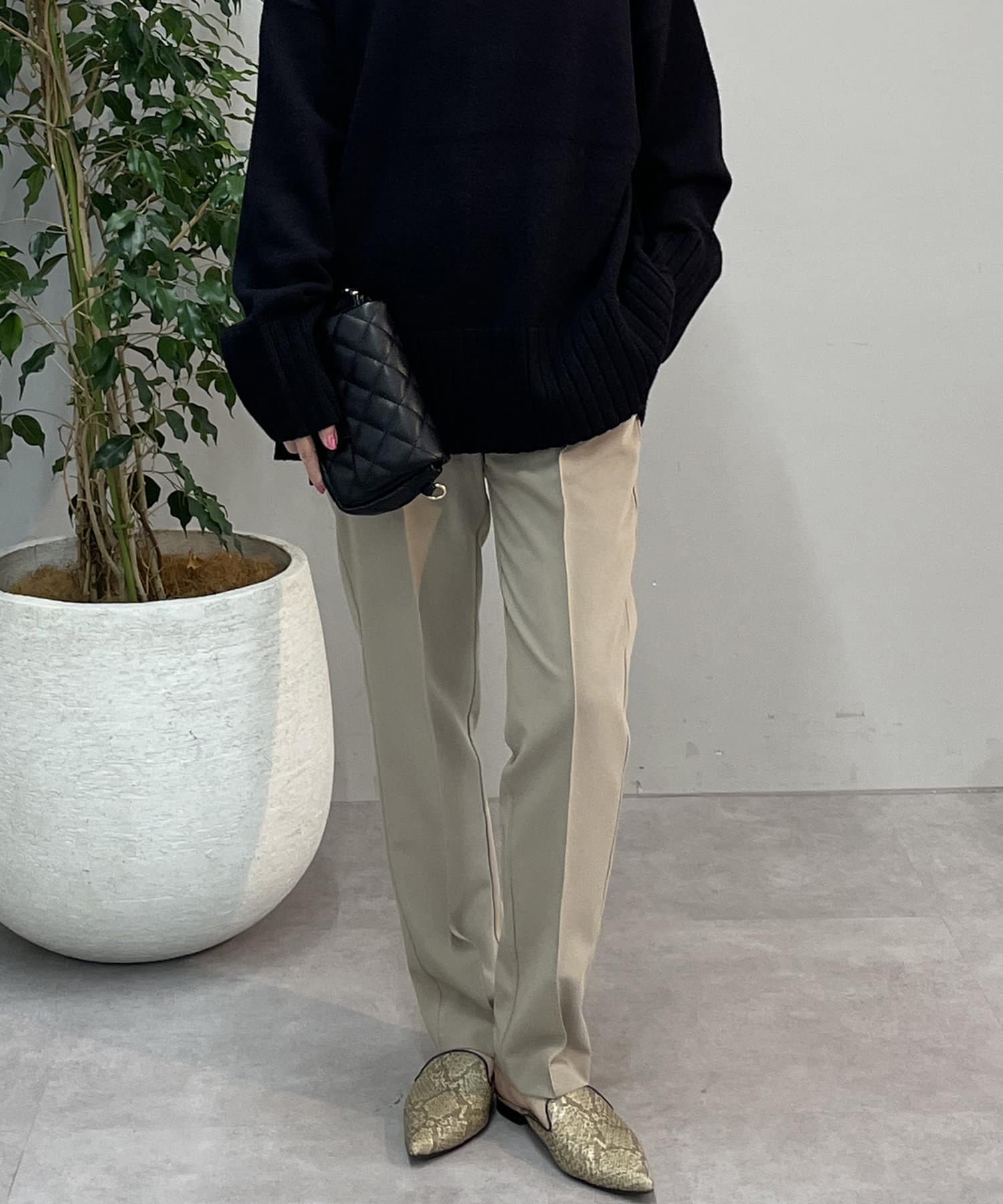 un dix cors(アンディコール) 【デイリーに使える大人の日常着】センターシーム入りテーパードパンツ