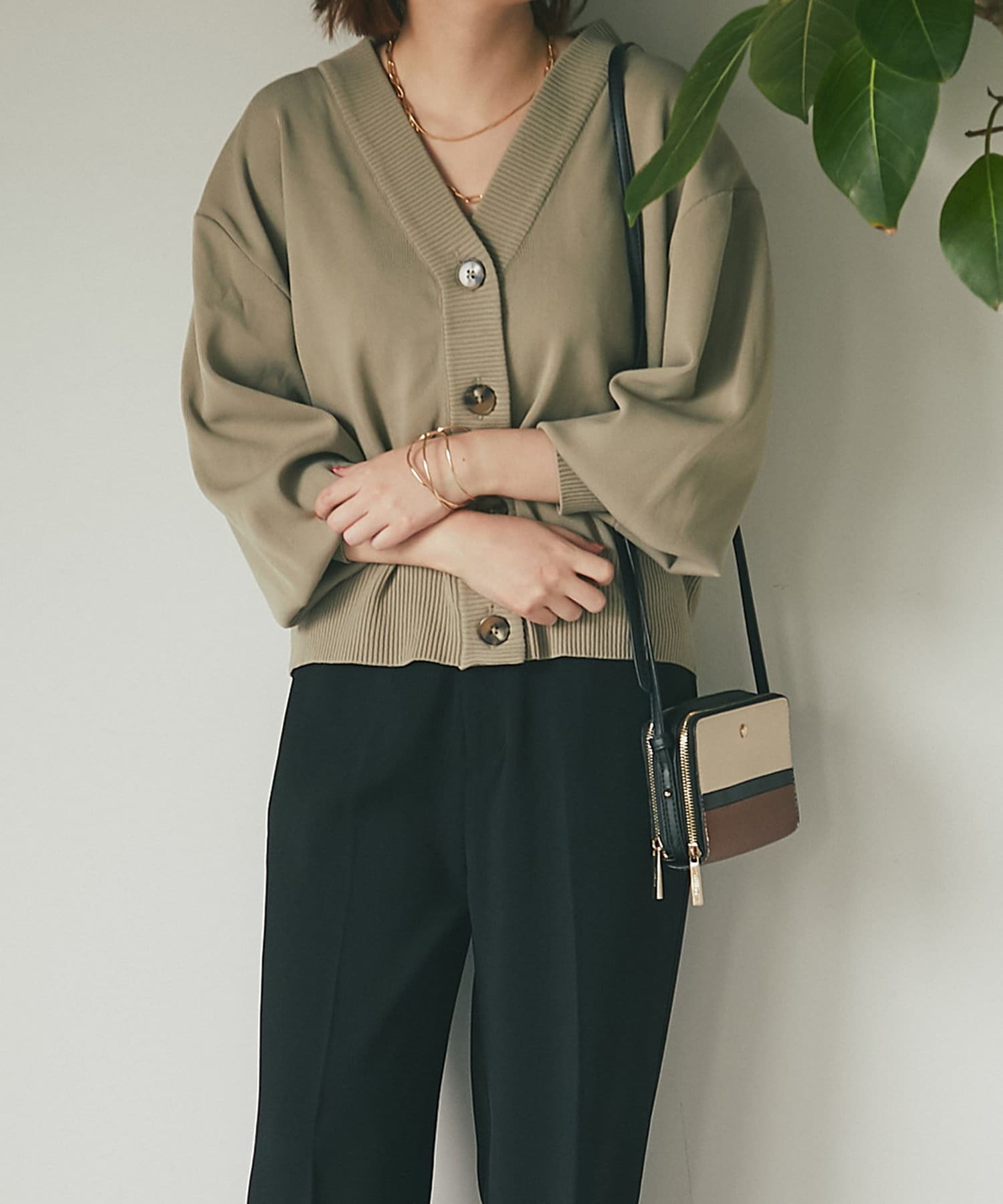 un dix cors(アンディコール) 【軽い羽織り心地】ダンボールニットショートカーディガン