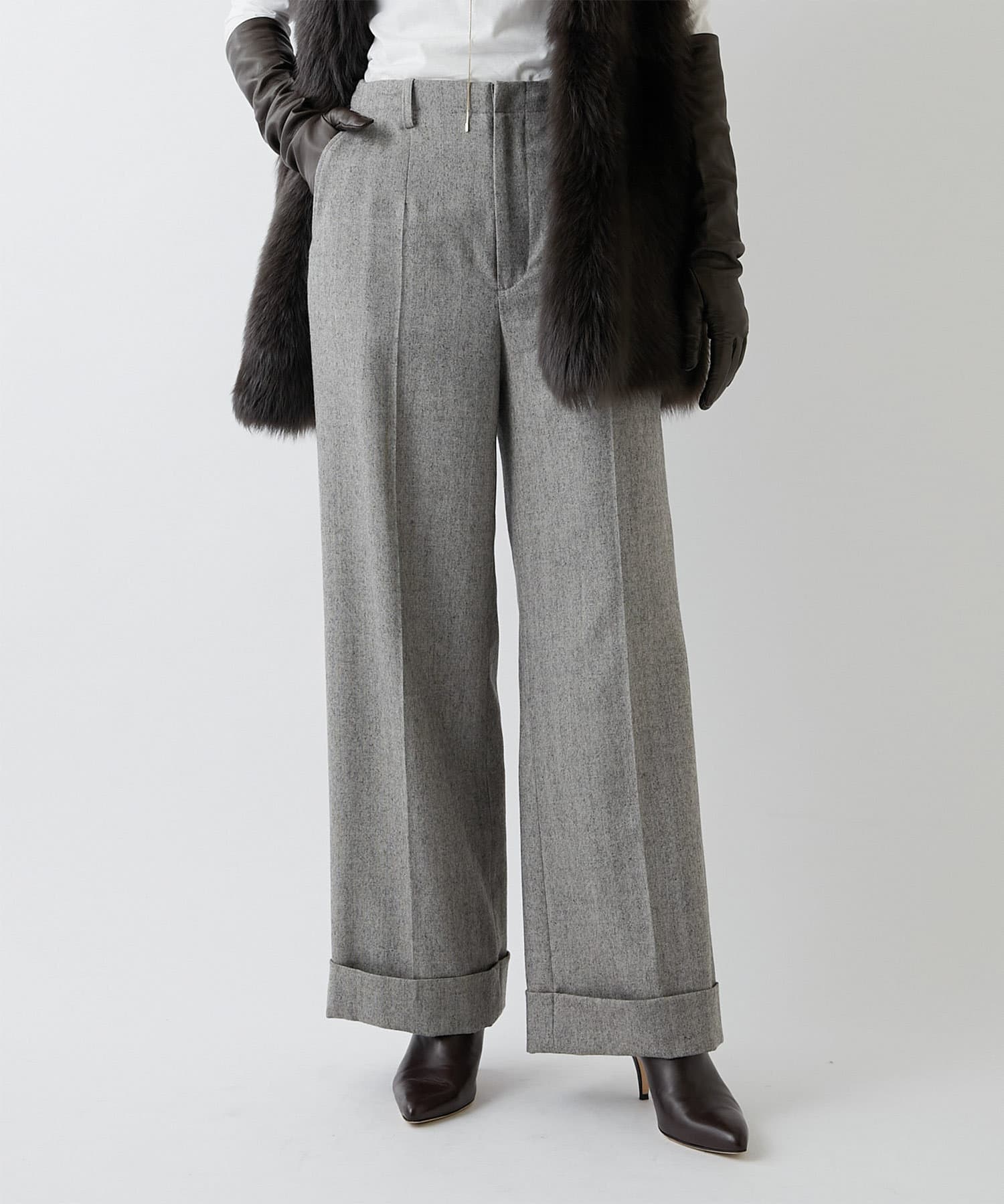 新品 Whim Gazette(ウィム ガゼット) スソリボンニットパンツ 新品 Whim Gazette(ウィム ガゼット) スソリボンニットパンツ