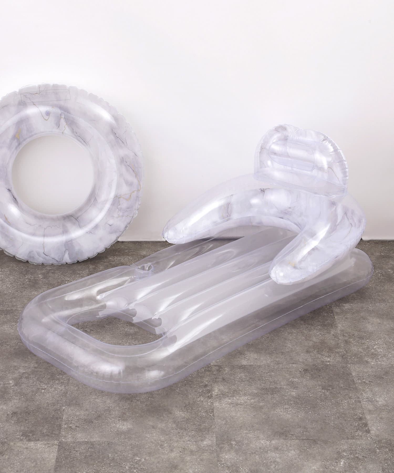 夏のレジャー 水遊び マーブル柄くつろぎボート 3coins スリーコインズ レディース Pal Closet パルクローゼット パルグループ公式ファッション通販サイト