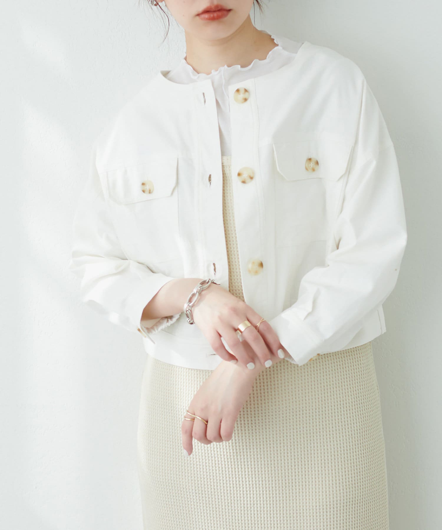 natural couture(ナチュラルクチュール) WEB限定/綿麻ノーカラー７分袖ショートブルゾ