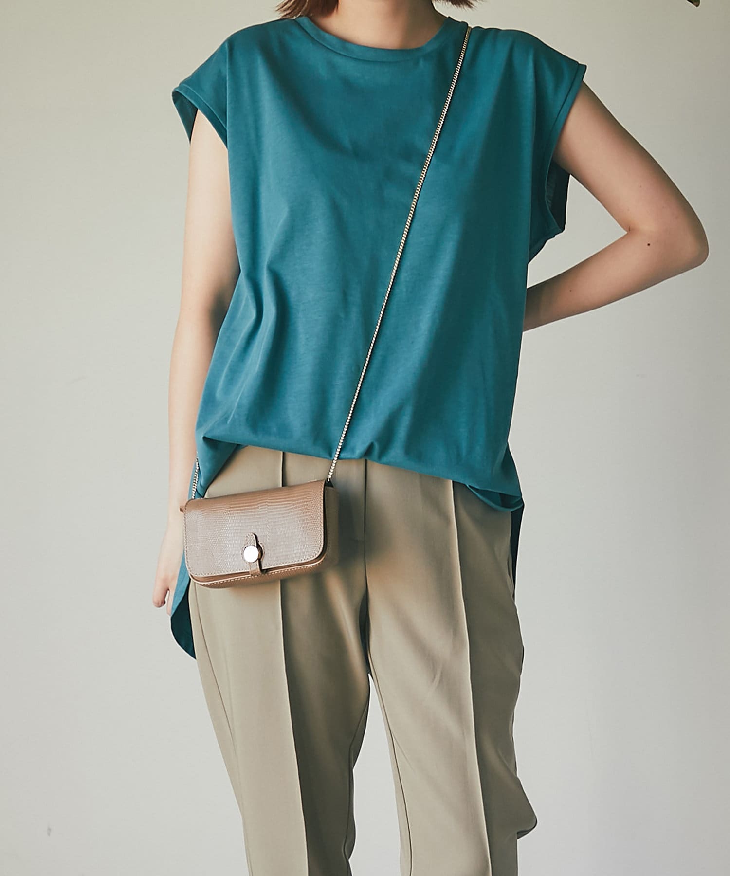 un dix cors(アンディコール) 【長く愛用できる着回しアイテム】ラウンドヘムフレンチカットソー