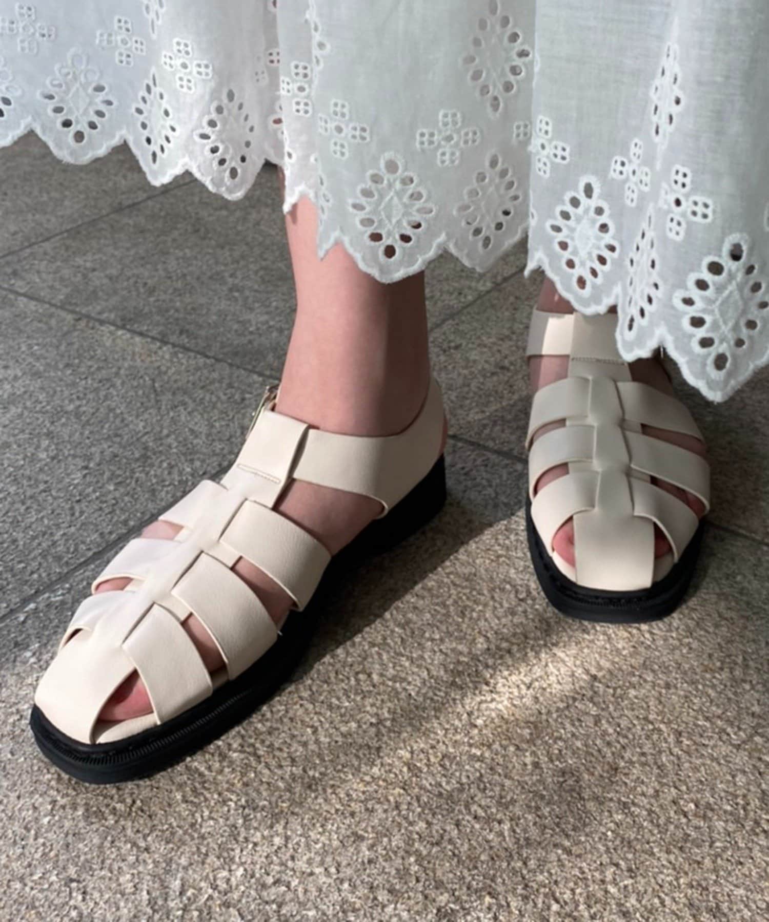 NICE CLAUP / OLIVE des OLIVE OUTLET(ナイスクラップ  / オリーブ デ オリーブ アウトレット) 【one after another】リサイクルＰＵグルカサンダル