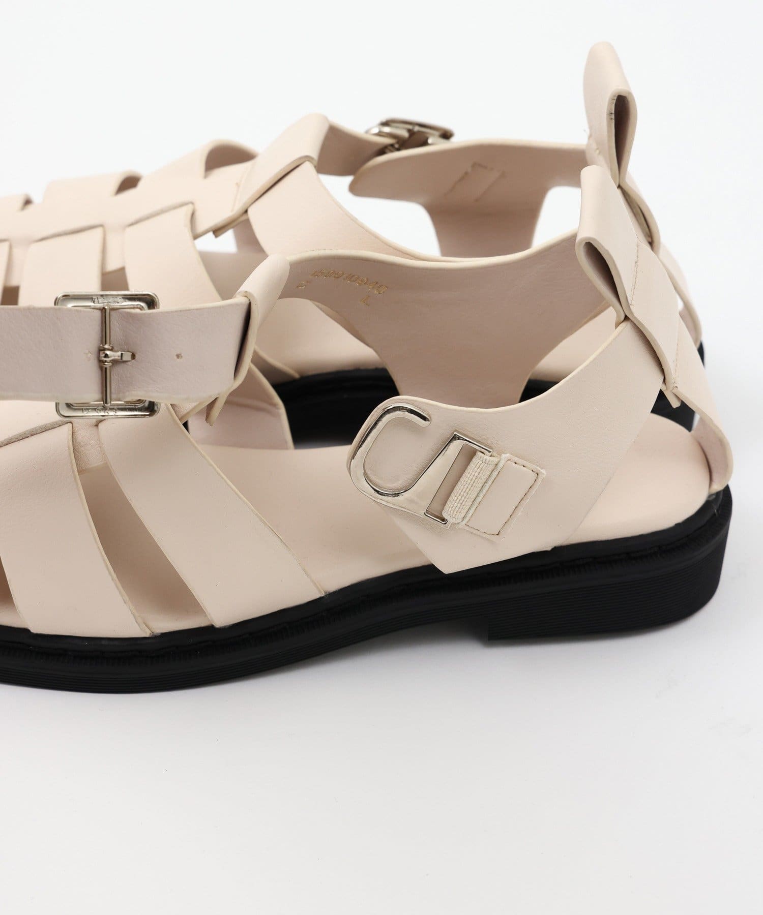 NICE CLAUP / OLIVE des OLIVE OUTLET(ナイスクラップ  / オリーブ デ オリーブ アウトレット) 【one after another】リサイクルＰＵグルカサンダル