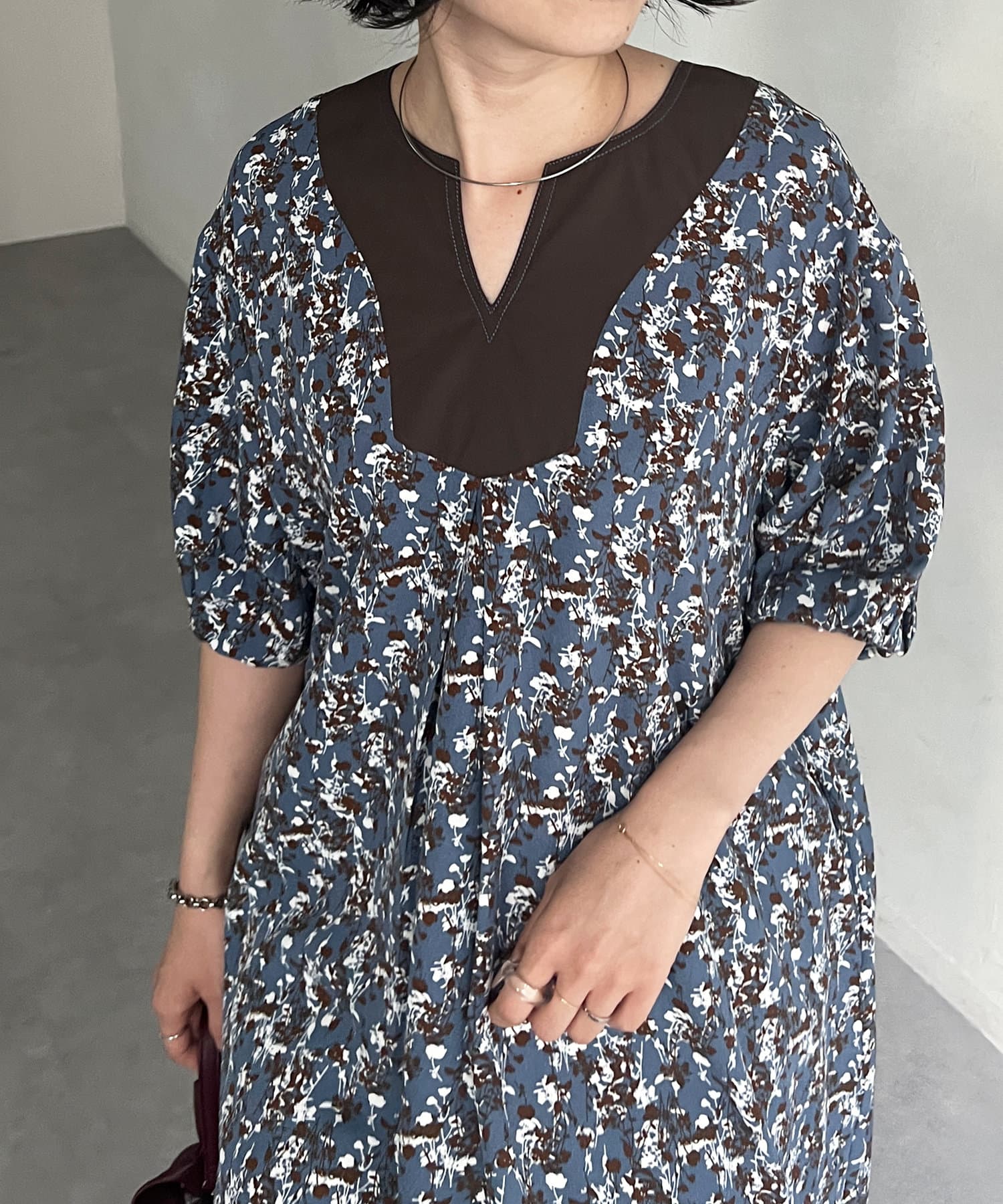 スリットネック切替柄ワンピース | Chez toi(シェトワ)レディース