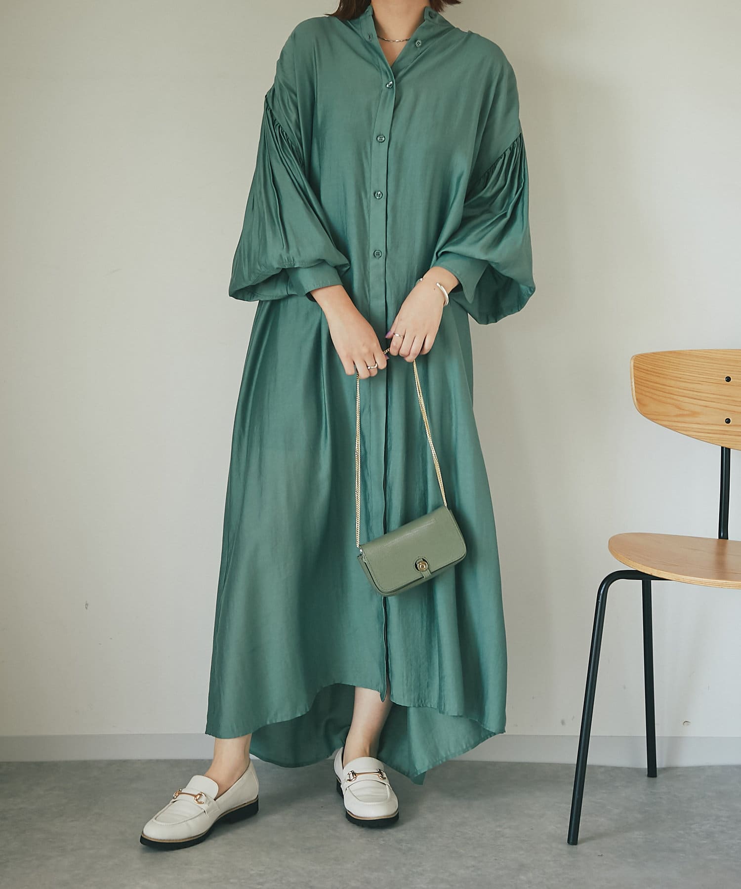 un dix cors(アンディコール) バックギャザーボリュームシャツOP