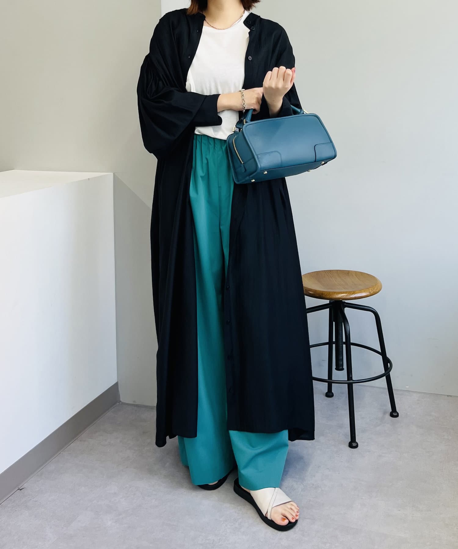 un dix cors(アンディコール) バックギャザーボリュームシャツOP