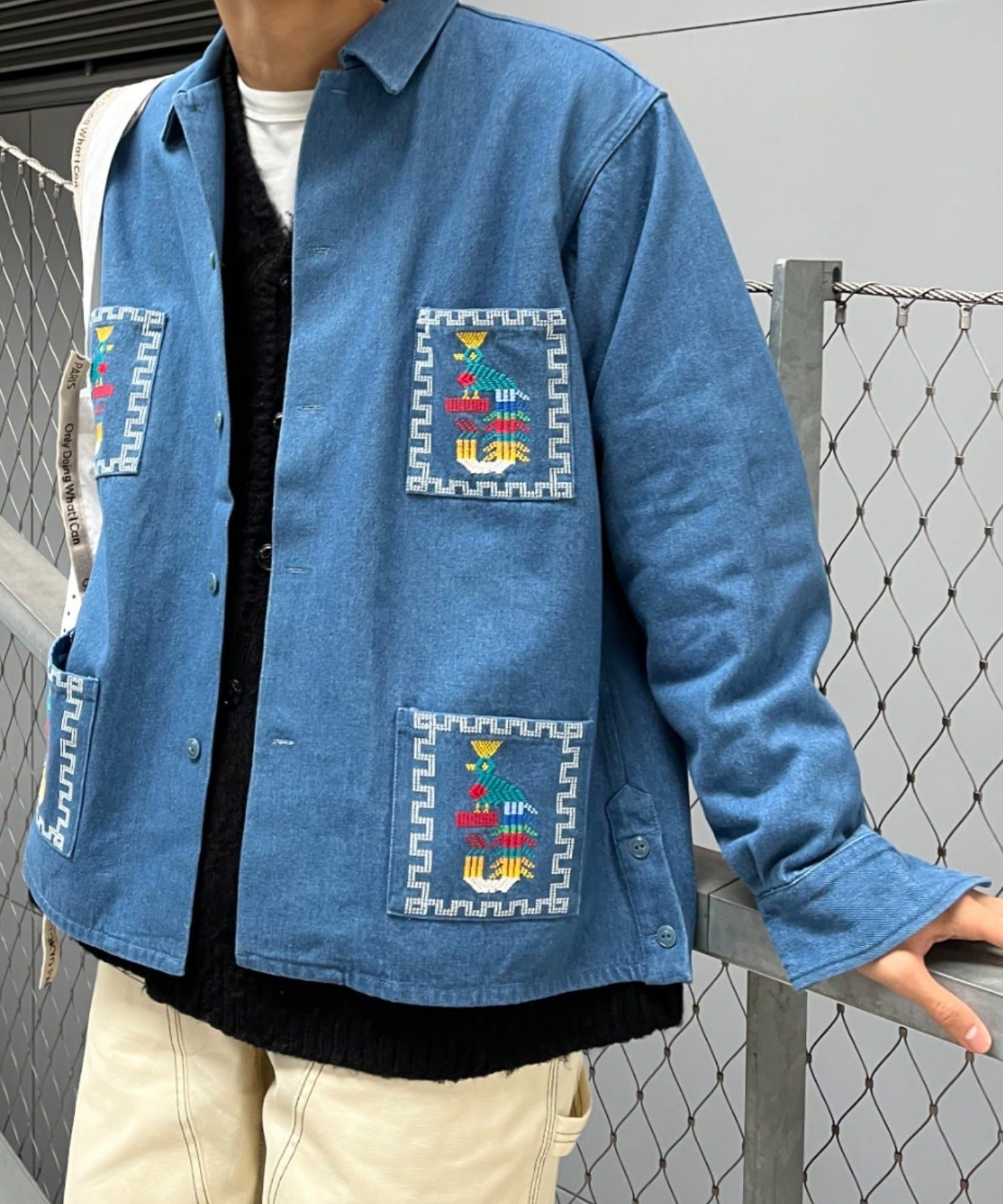 山田のメルカリ出品90s CROSS COLOURS デニムジャケット サイズ1 TLC
