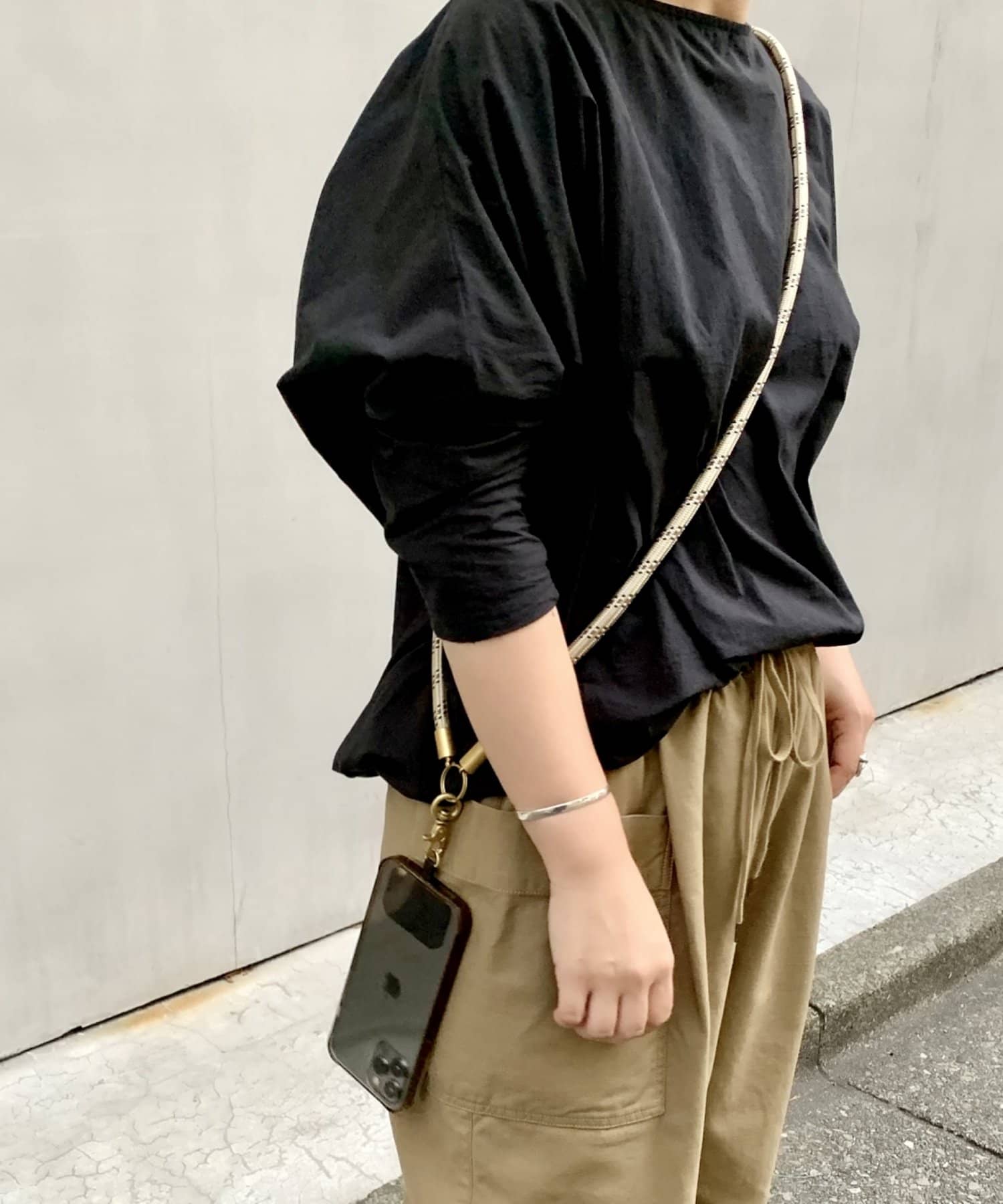 新座店 BEARDSLEY 《シーズンレス・インナーにも使える》シャツTシャツ