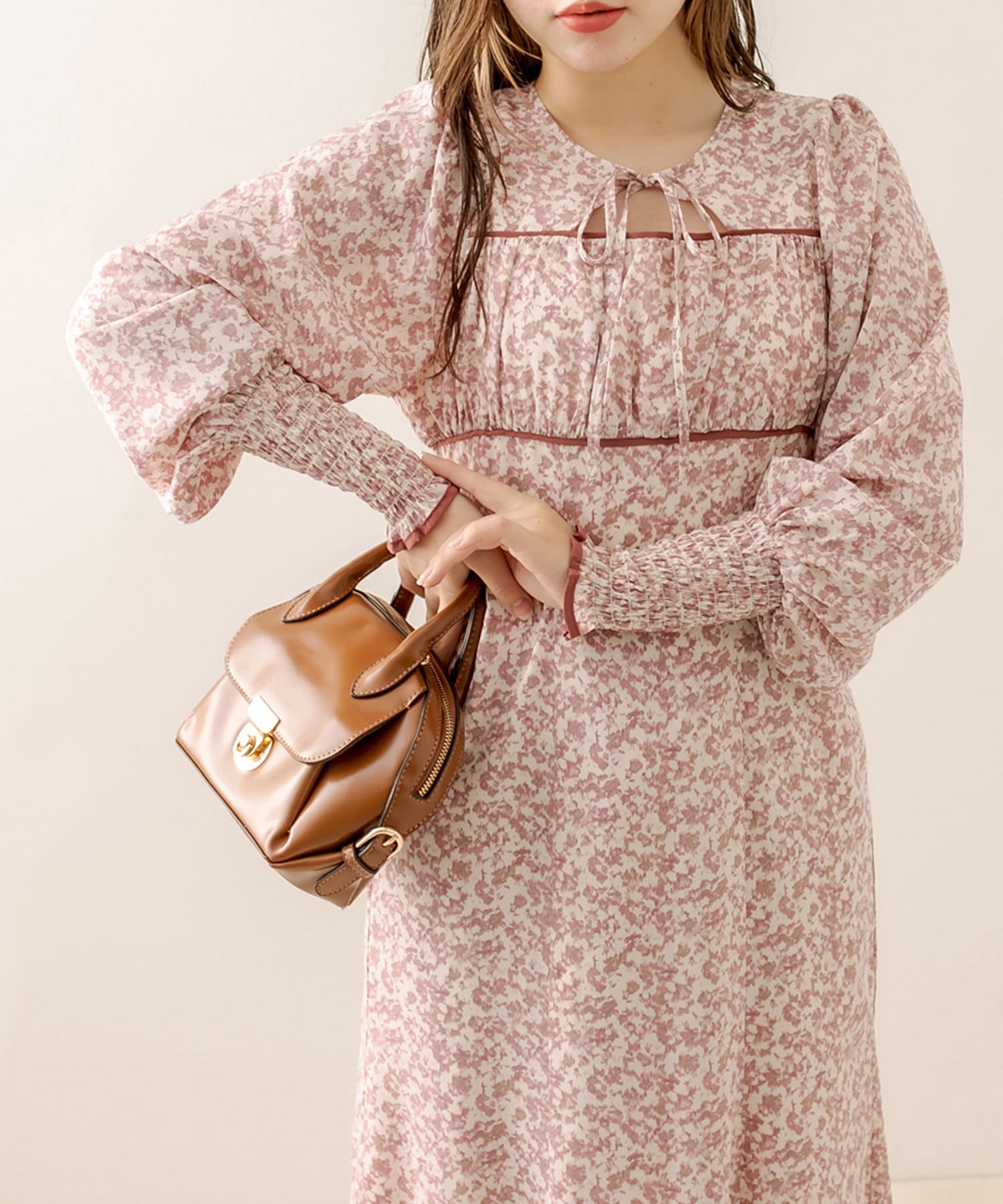 胸開きワンピース Olive Des Olive オリーブ デ オリーブ レディース Pal Closet パルクローゼット パルグループ公式ファッション通販サイト