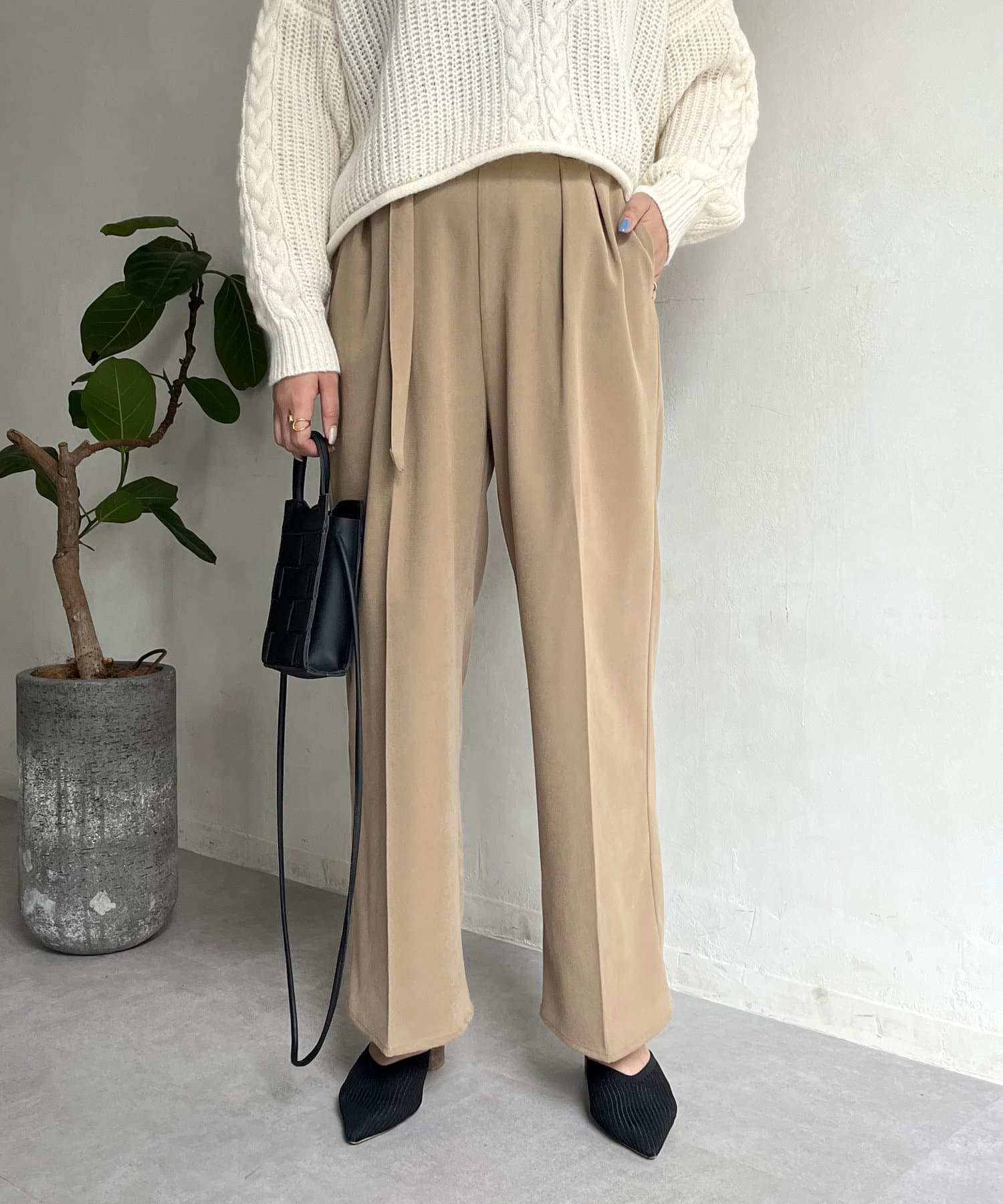 バックウエストゴム仕様】ハイウエストストレートワイドパンツ | prose