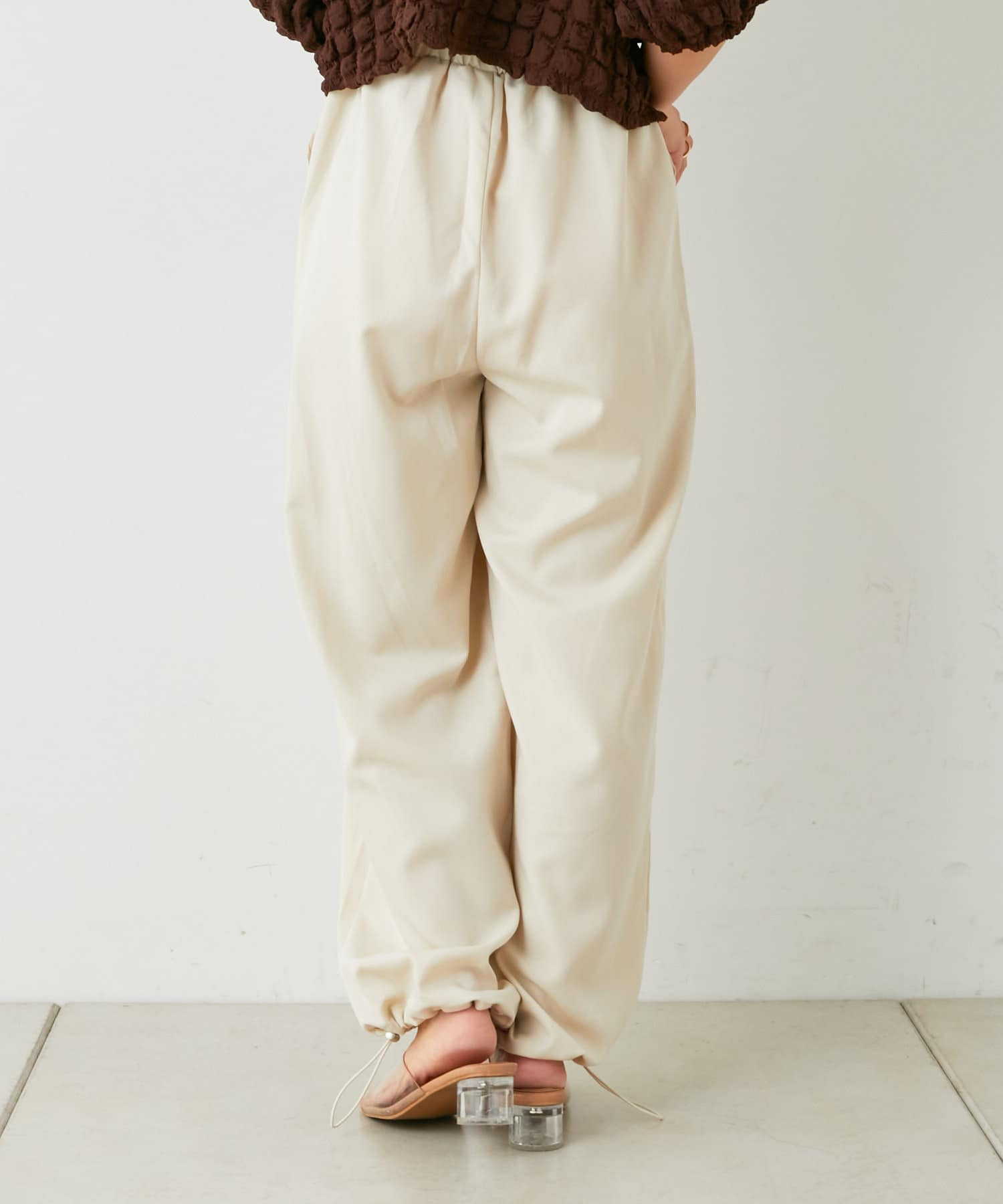 裾絞れるイージーパンツ | NICE CLAUP / OLIVE des OLIVE OUTLET