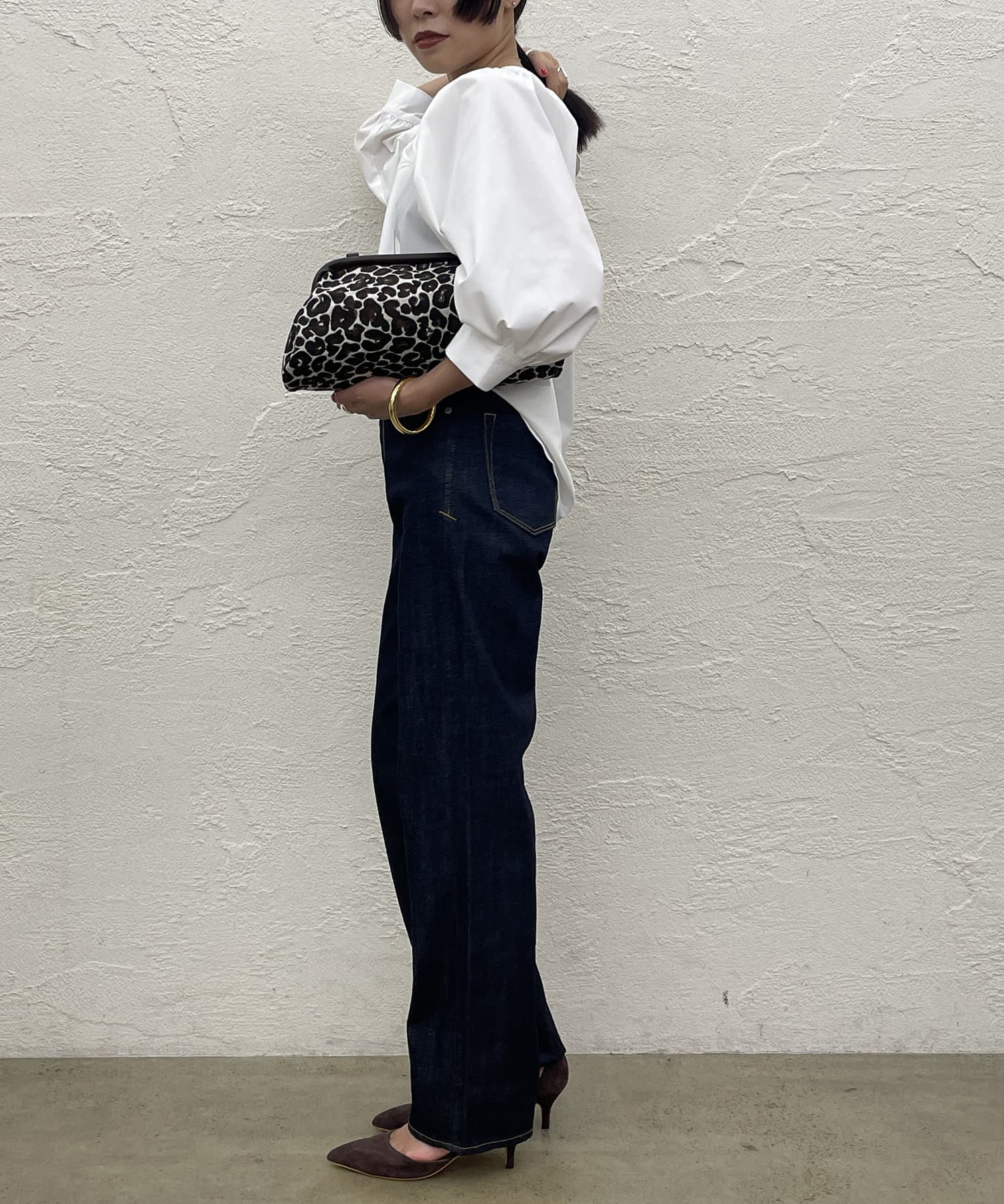 秋冬新作 新品 Loungedress オフホワイト パフロングスリーブブラウス 秋冬新作 新品 Loungedress オフホワイト パフロングスリーブブラウス