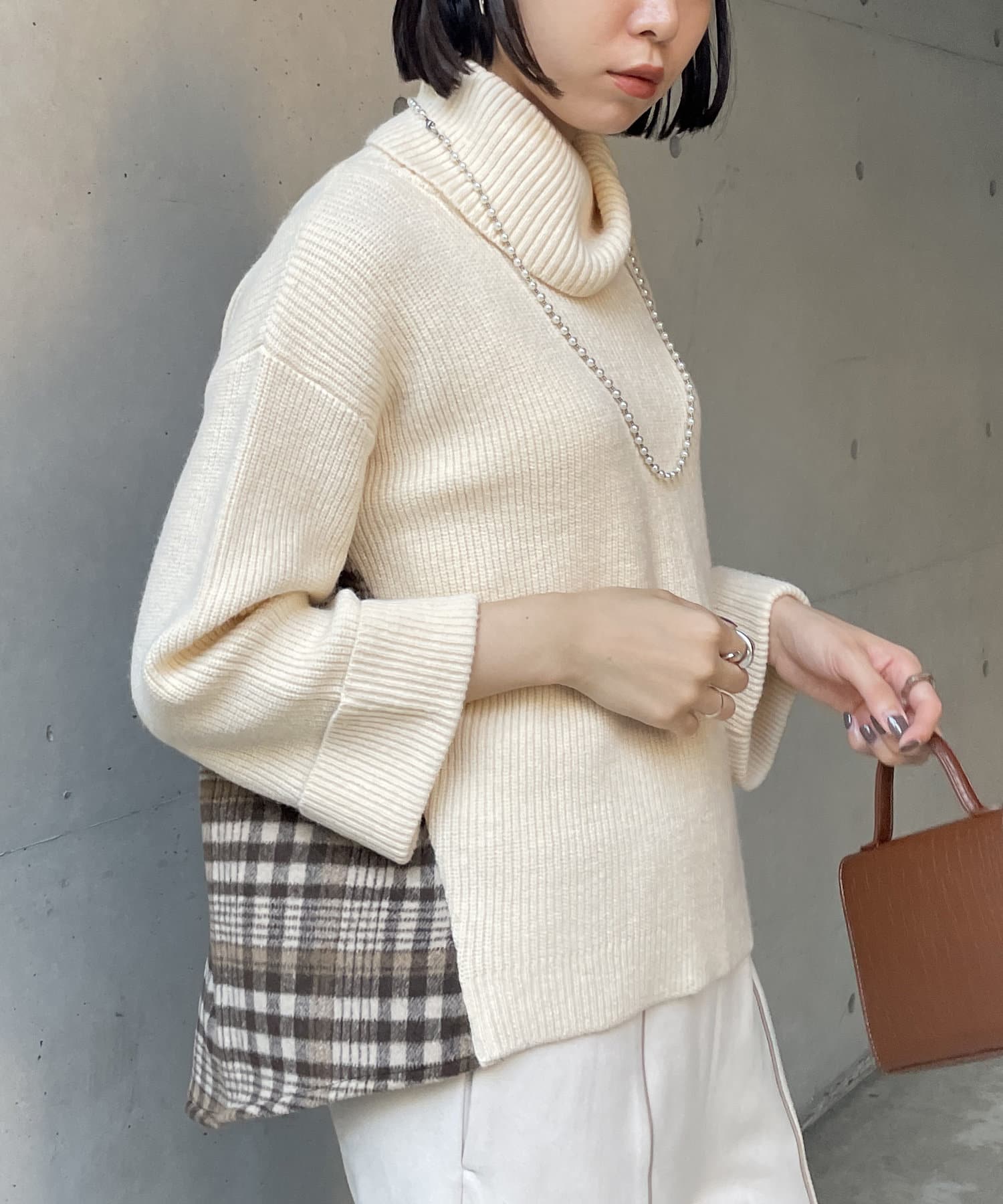 バックチェック切替タートルニット | Thevon.(ゼヴォン)レディース