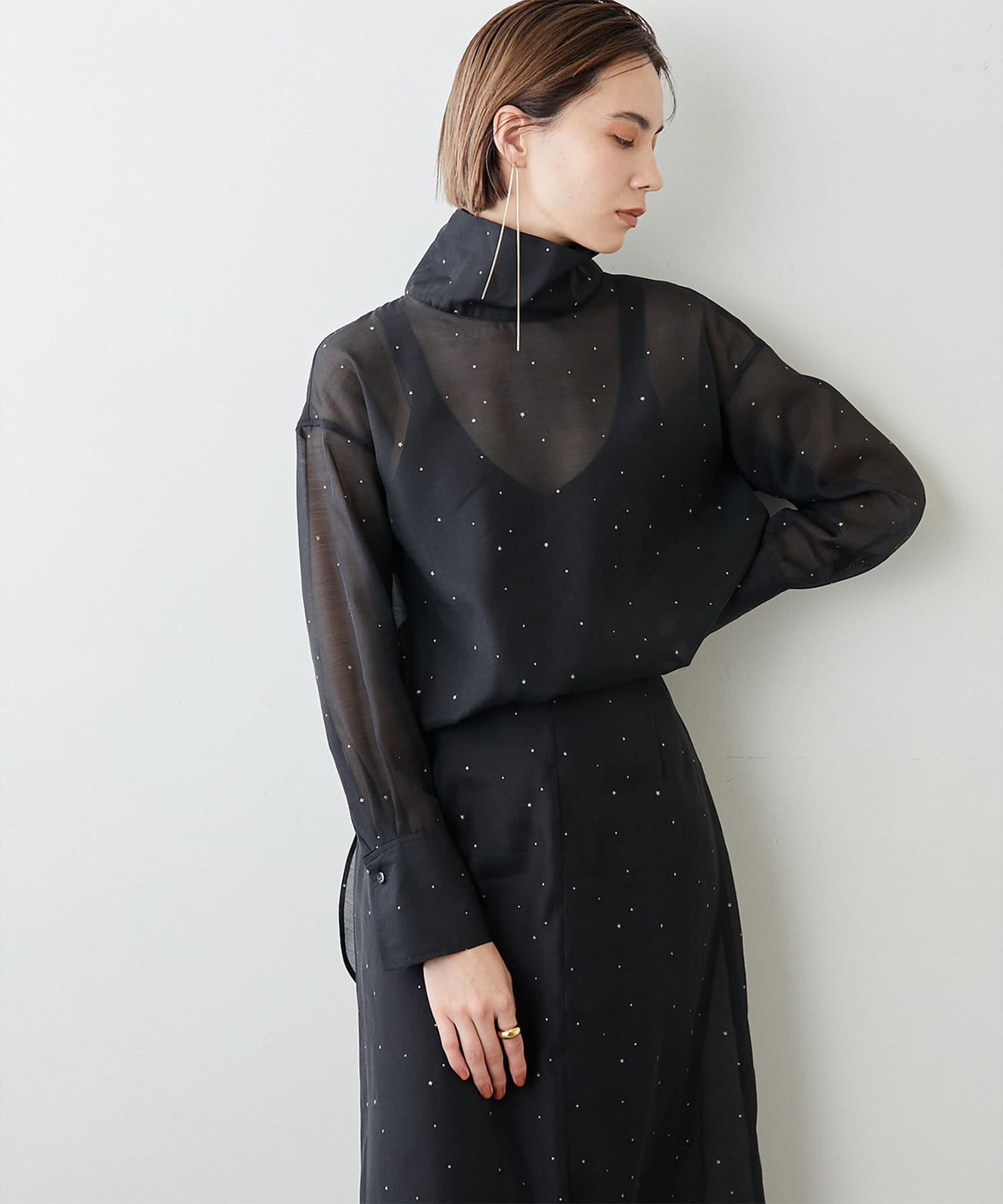 S★ プリンセスタムタム　フランス　シームレスボディースーツ　黒 UNIQLO プリンセス タムタム リーフレースブラ&ショーツ